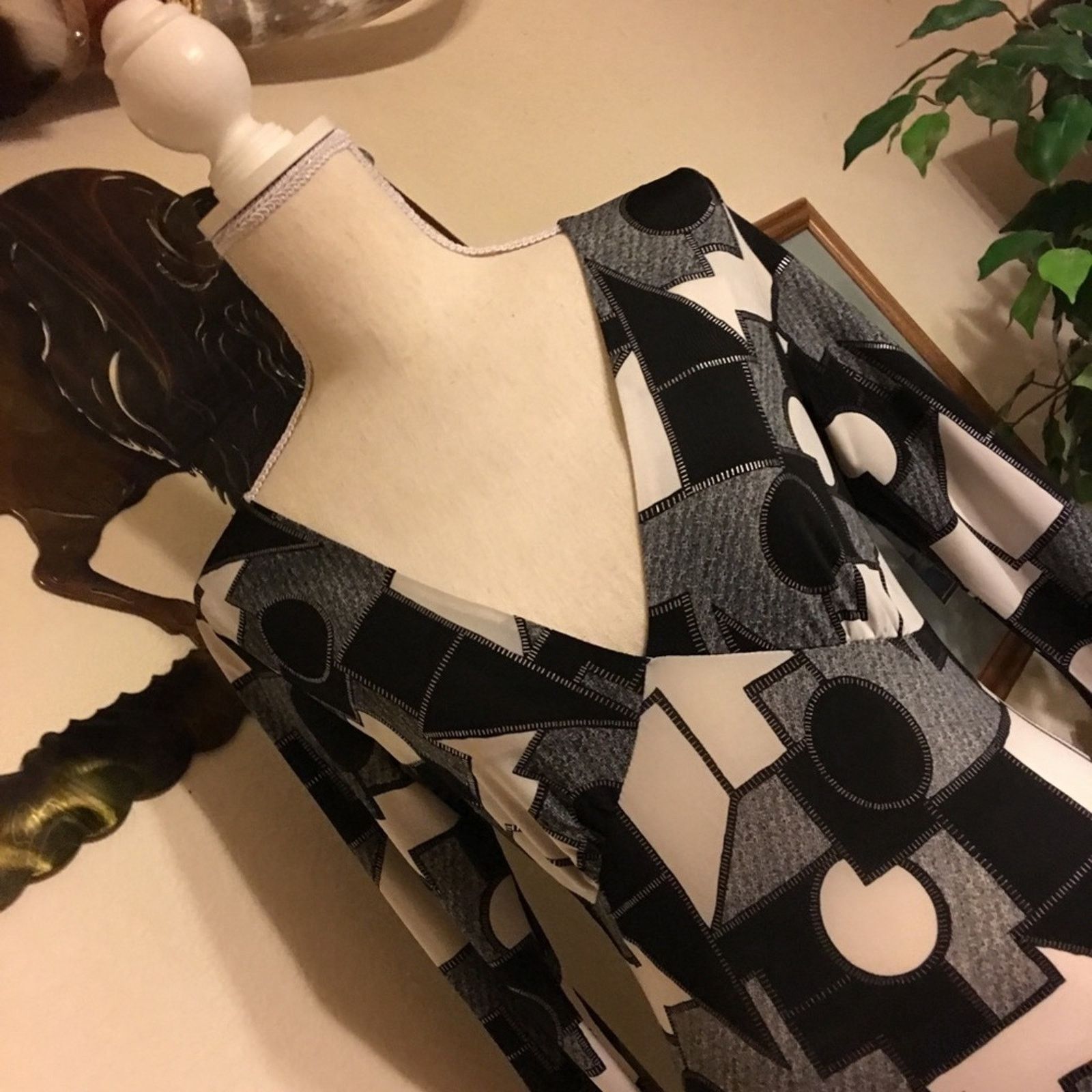 Other Luly K black & white stitch geometric top S Size S / US 4 / IT 40 - 2 Thumbnail