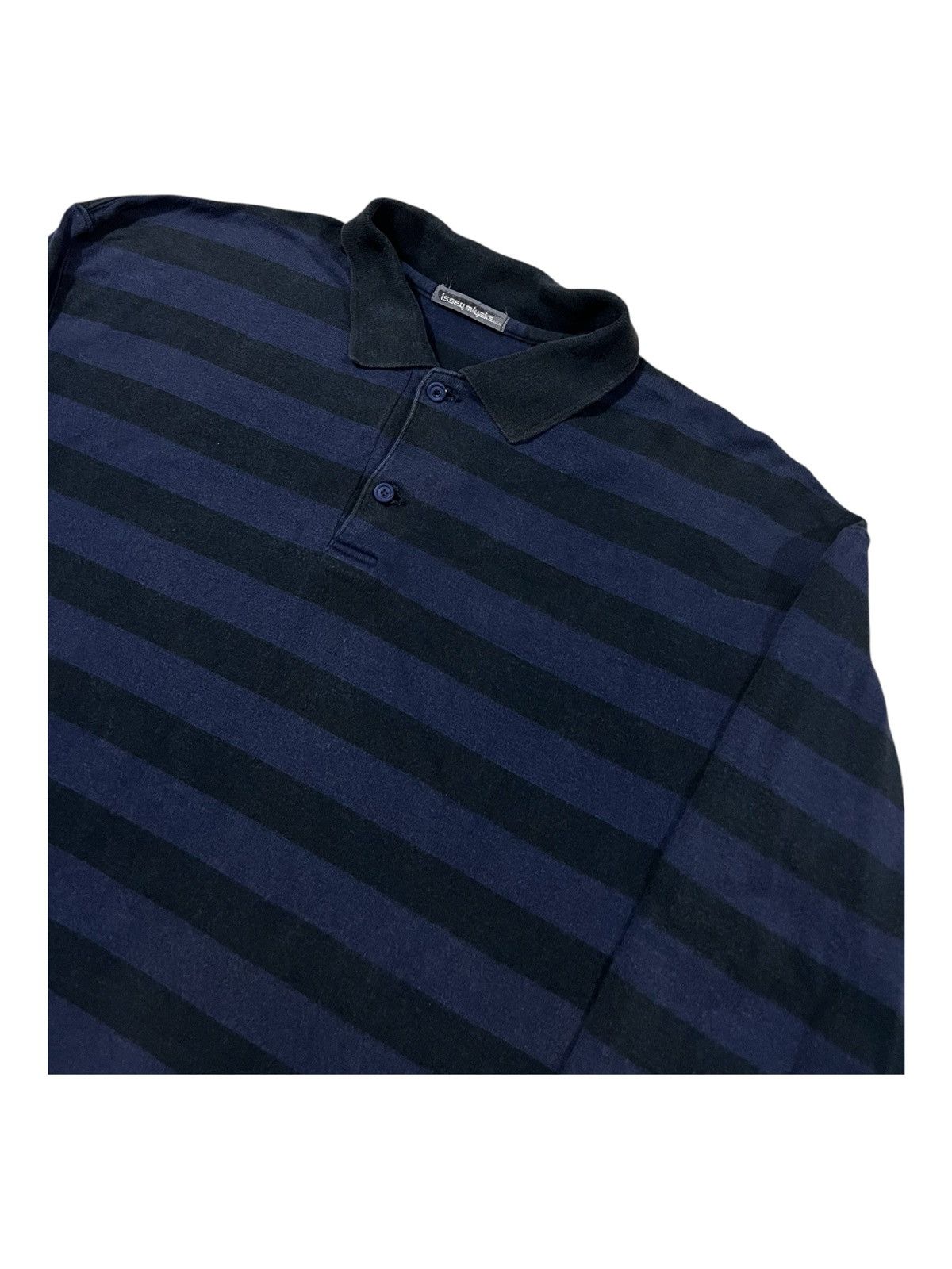 Issey Miyake Vintage 1980s Issey Miyake Men Beautiful Striped Rugby Shirt Size US L / EU 52-54 / 3 - 2 Thumbnail
