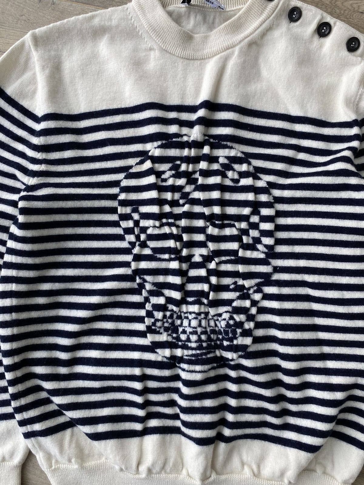 Alexander McQueen Alexander Mqueen Skull Sweater Size L / US 10 / IT 46 - 8 Thumbnail