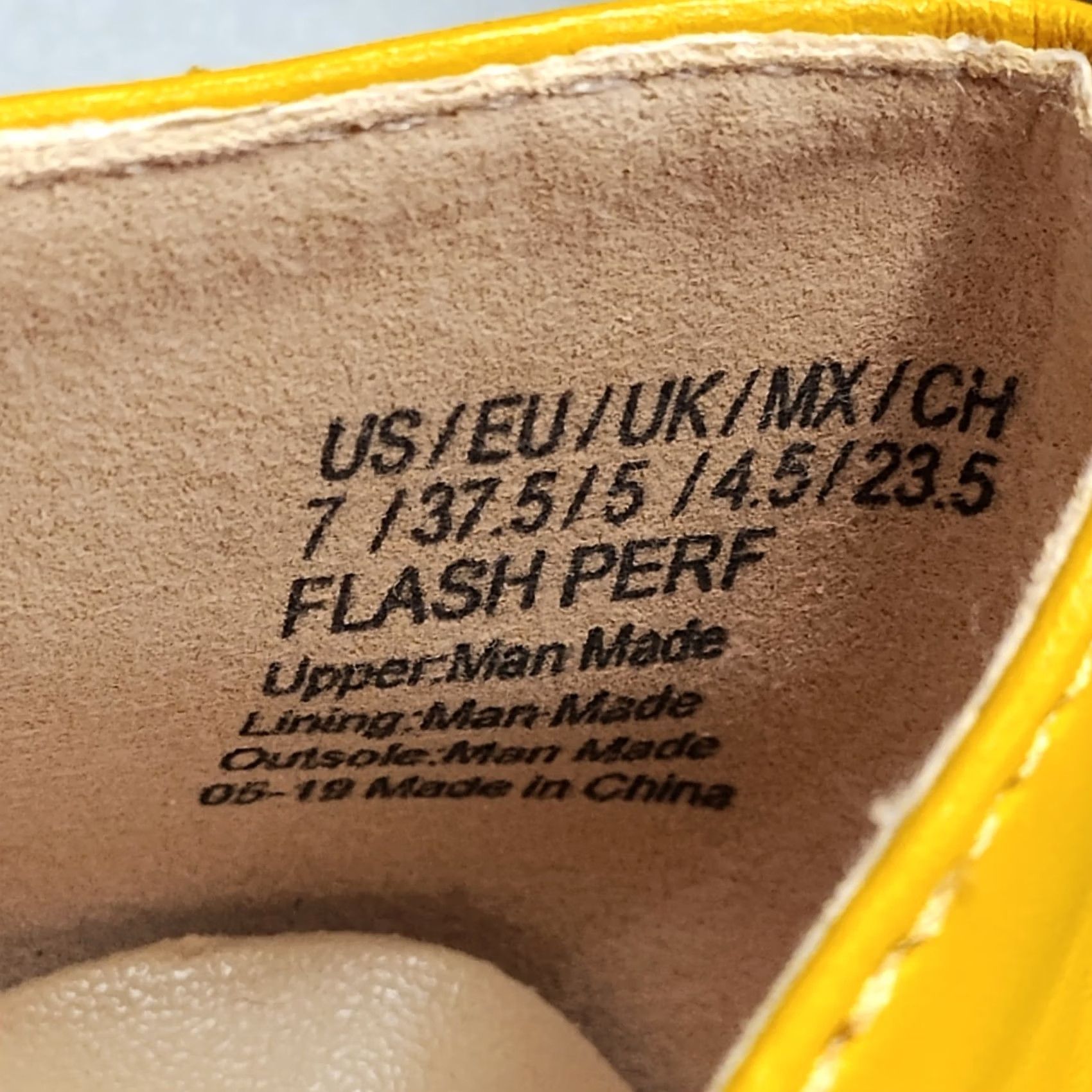 Kenneth Cole Kenneth Cole Reaction Flash Perf Flats Womens Size 7 Yellow Synthetic Cutout Slip On - NWOB Size US 7 / IT 37 - 4 Thumbnail