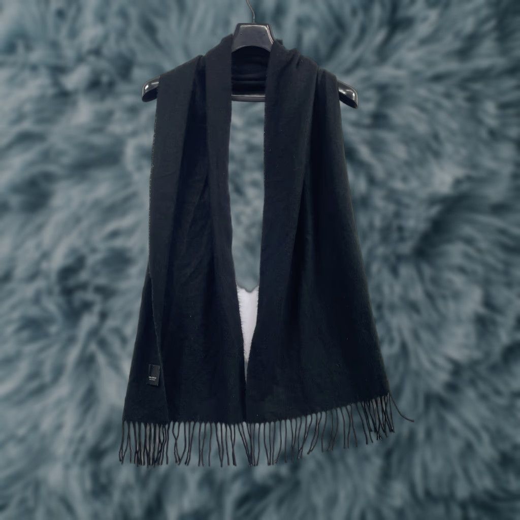 Lord & Taylor LORD & TAYLOR Scarf Black 100% Acrylic Made In Germany Winter Y2K Women Size ONE SIZE - 1 Thumbnail