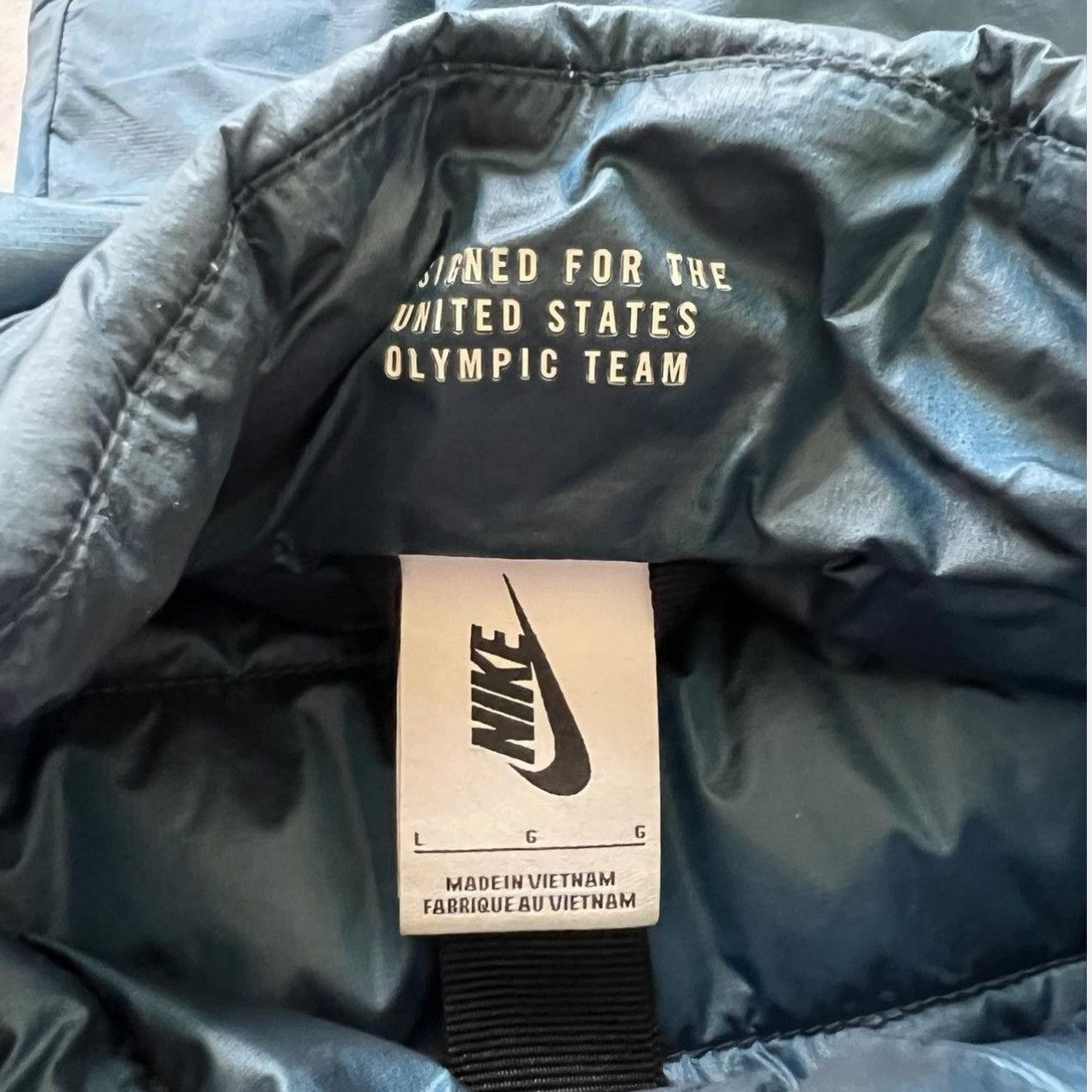 Nike BLUE NIKE PUFFER JACKET TEAM USA 2018 OLYMPICS size large Size US L / EU 52-54 / 3 - 3 Thumbnail
