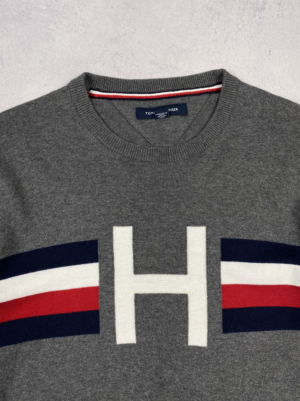 Tommy Hilfiger Tommy Hilfiger Designer Big Logo Knitted Sweater Size US XS / EU 42 / 0 - 5 Thumbnail
