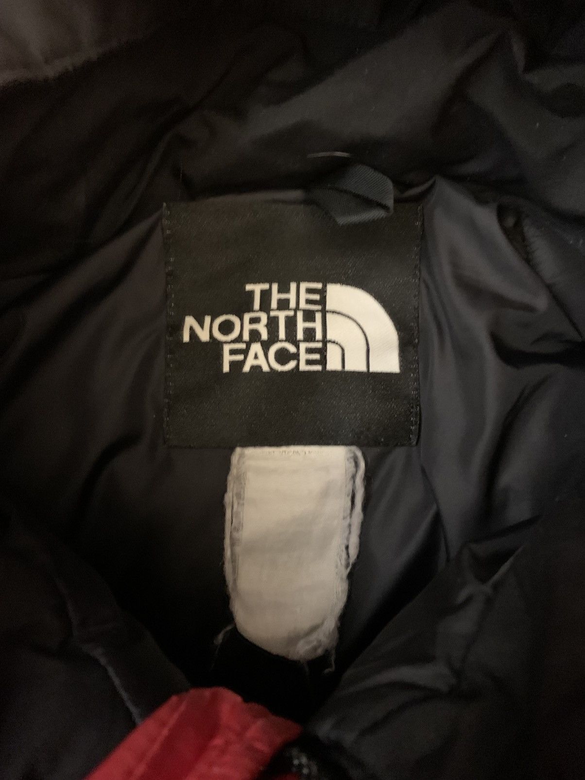 The North Face × Vintage Vintage 1990s The North Face Red And Black Puffer Jacket Size US M / EU 48-50 / 2 - 19 Thumbnail