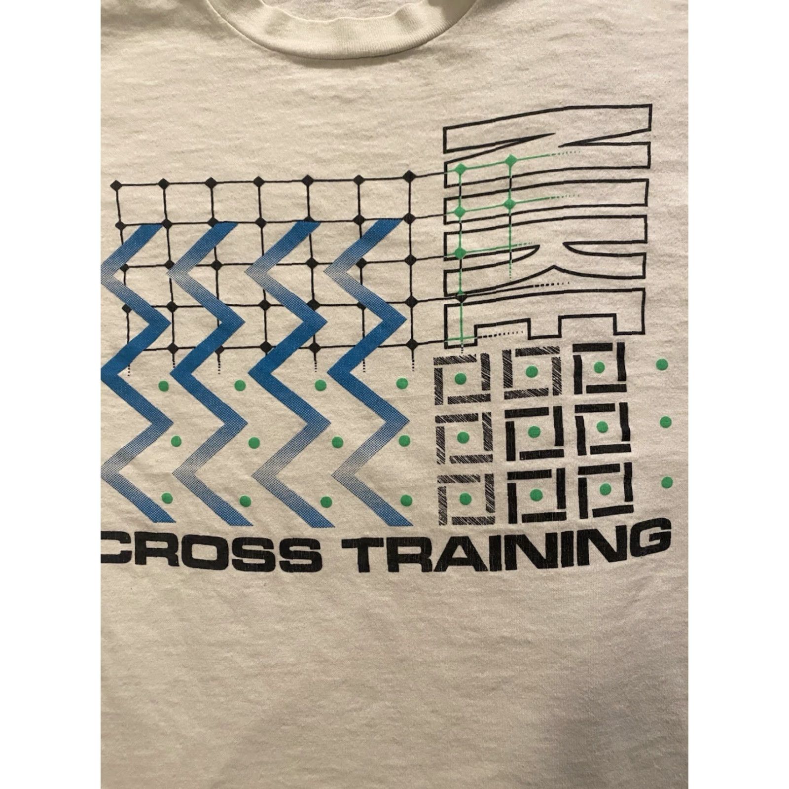 Nike VINTAGE Nike Cross Training T Shirt Men’s Small White Nike Boxy 80s Graphic Print Stitch Crew Neck Short Sleeve Cotton USA Size US S / EU 44-46 / 1 - 5 Thumbnail