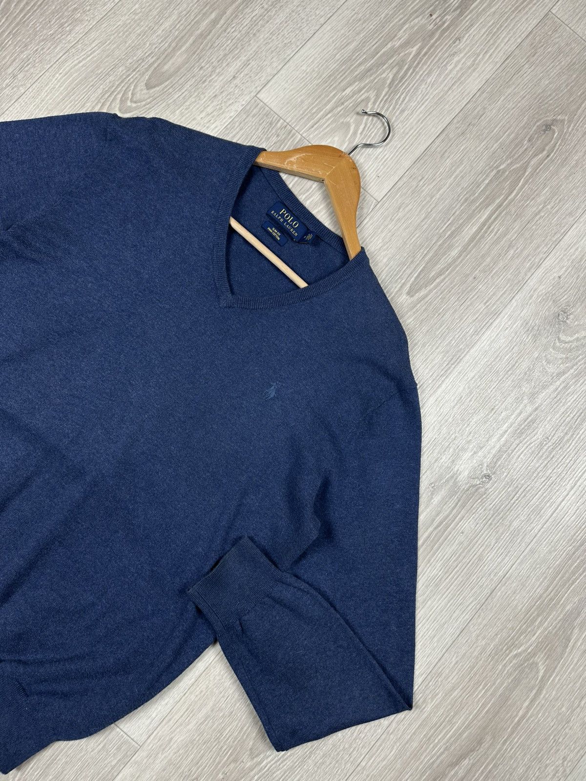 Polo Ralph Lauren Polo Ralph Lauren V-Neck Sweater Jumper Size M Size US M / EU 48-50 / 2 - 2 Thumbnail