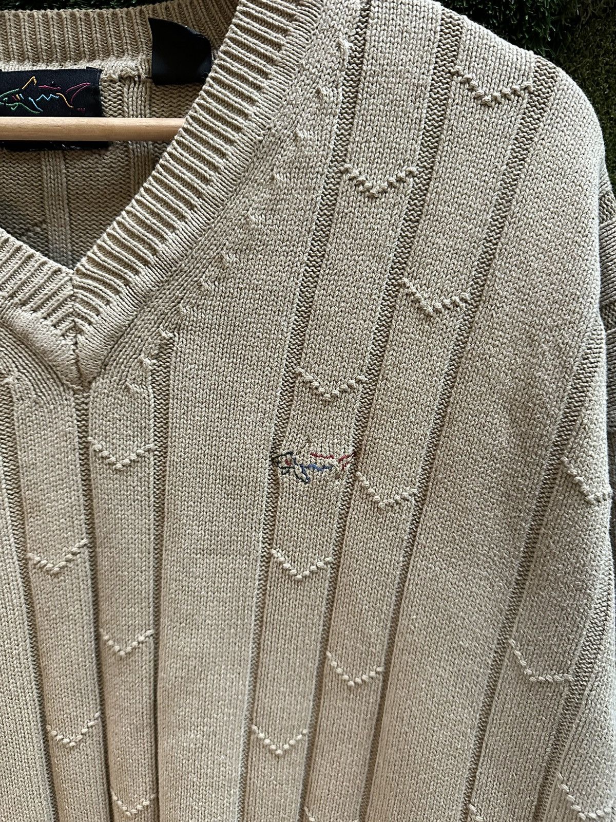 Greg Norman × Vintage Vintage Greg Norman Textured V-Neck Sweater Size XL Size US XL / EU 56 / 4 - 4 Thumbnail
