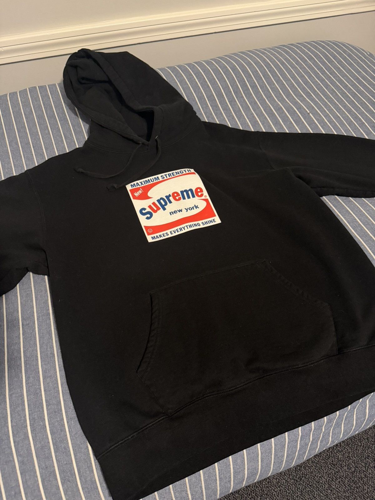 Supreme Supreme Maximum Strength Hoodie Size US L / EU 52-54 / 3 - 1 Thumbnail