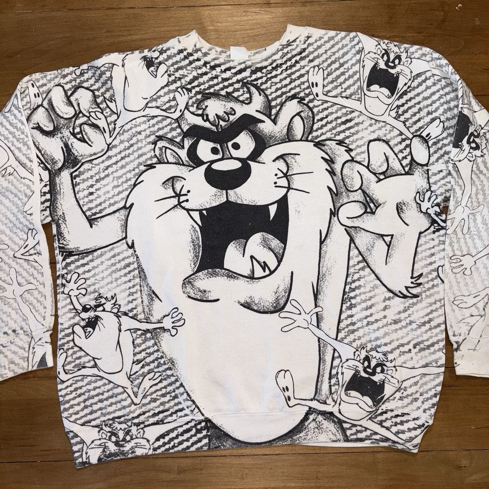 Vintage Vintage 90s Taz Looney Tunes Raglan All Over Print Crewneck Size US M / EU 48-50 / 2 - 1 Thumbnail