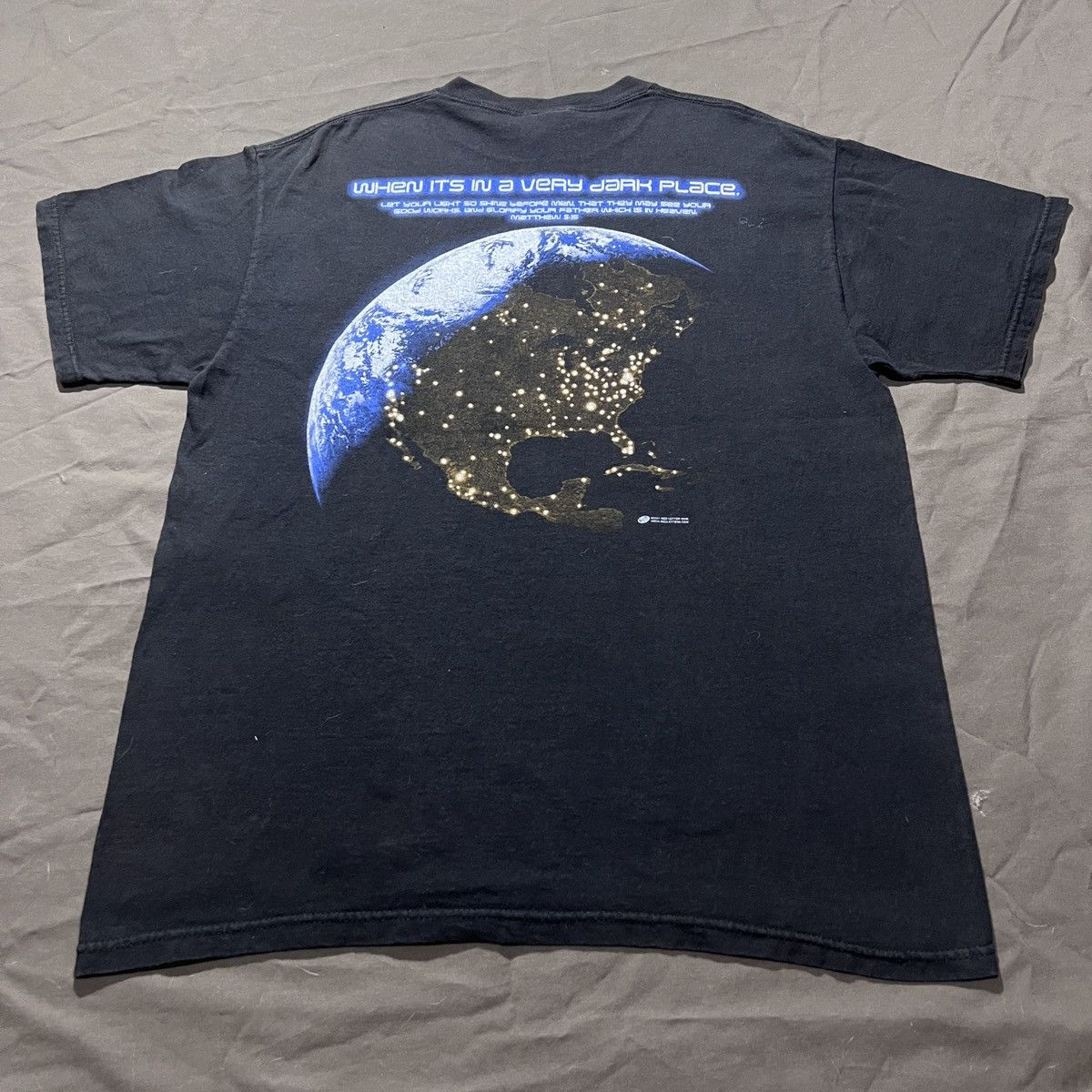 Vintage Vintage Y2K A small light Jesus God Bible Holy Tee graphic Size US L / EU 52-54 / 3 - 4 Thumbnail