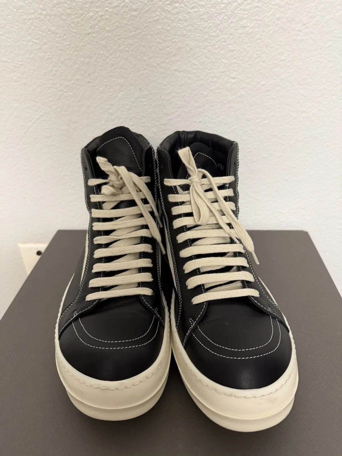 Rick Owens Rick Owens Vintage high top sneaker Size US 9 / EU 42 - 2 Thumbnail