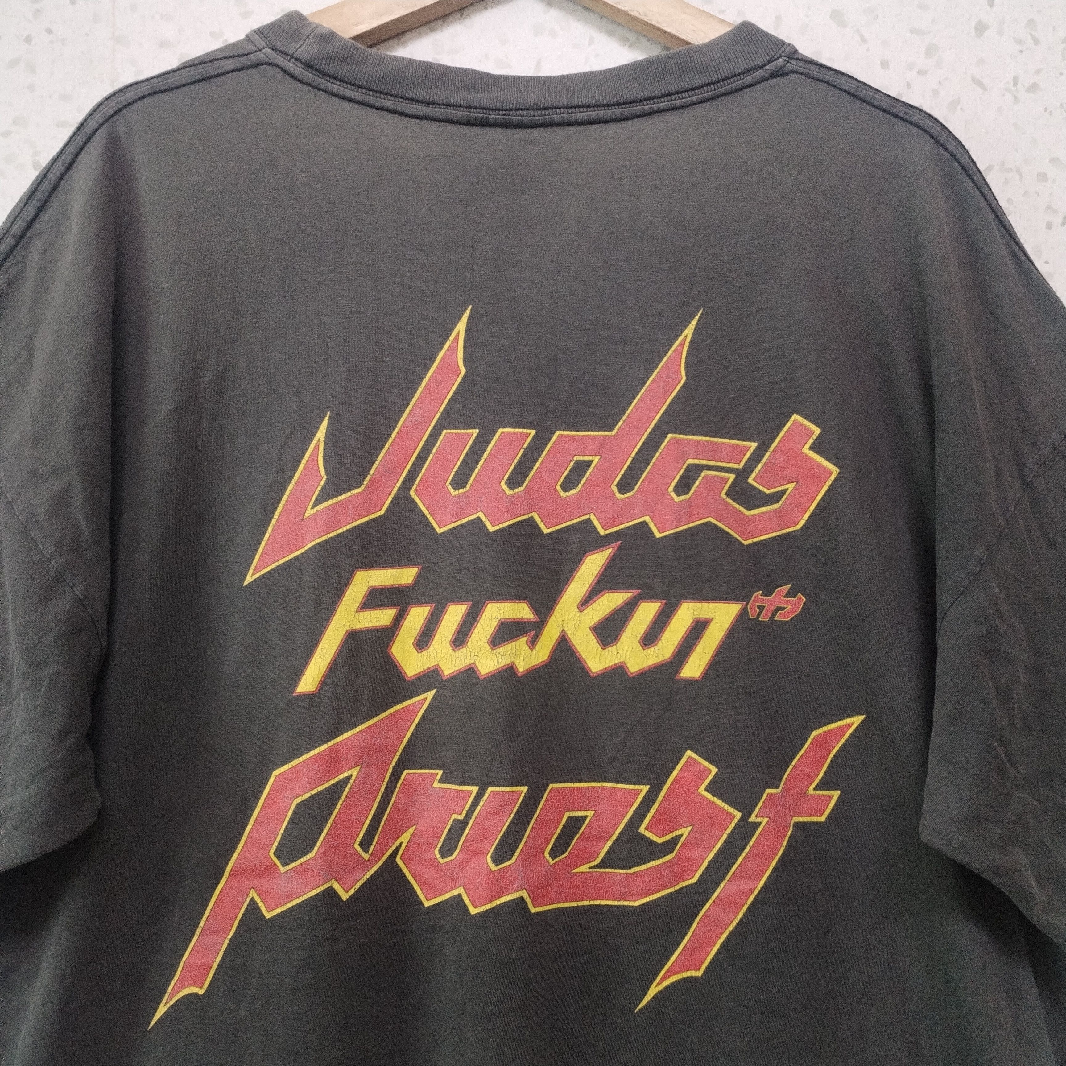 Judas Priest 90s VINTAGE SUN FADED JUDAS PRIEST FUCKIN VERY RARE Size US XL / EU 56 / 4 - 4 Thumbnail