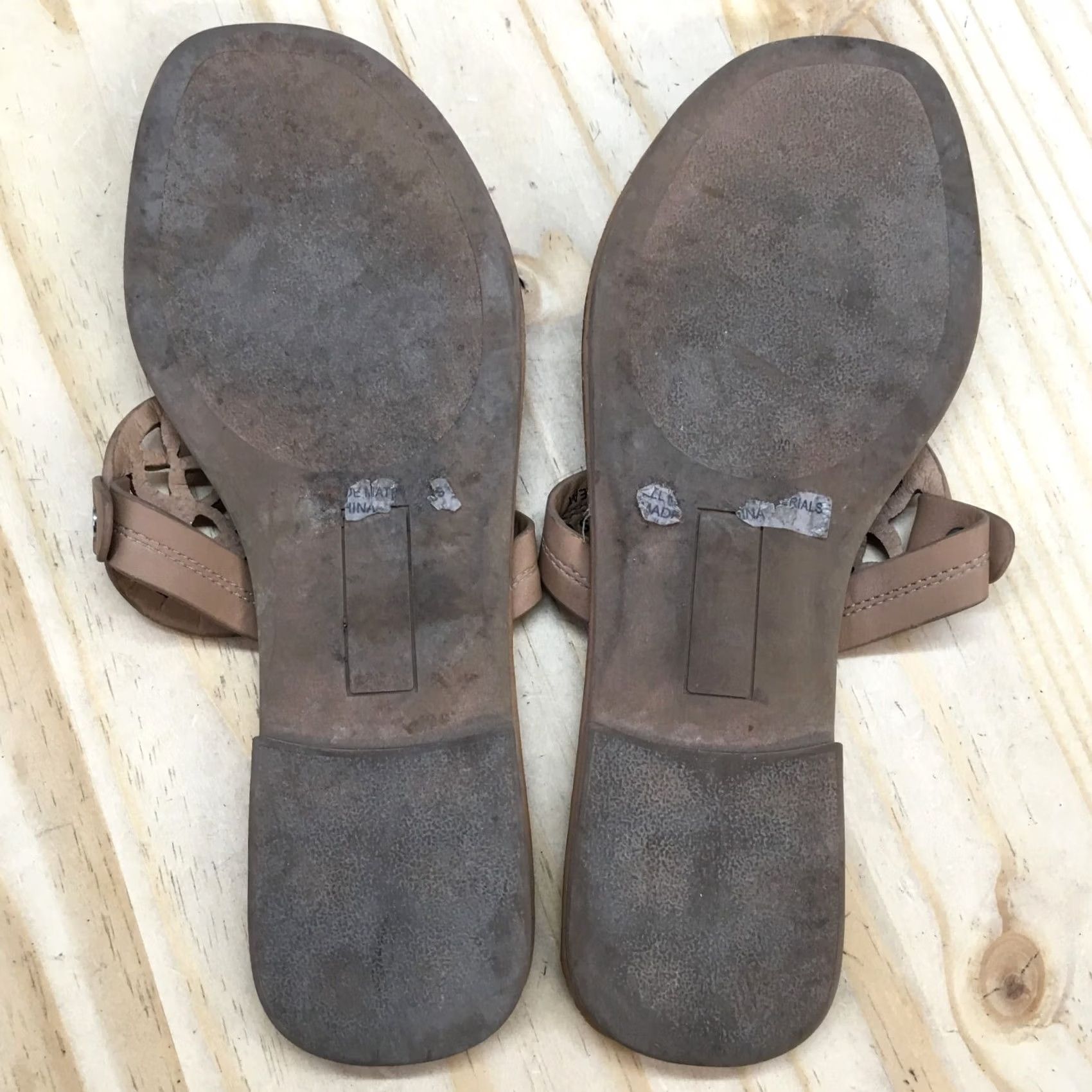 Dolce Vita Dolce Vita Sandals Womens 6.5 Juleat Slip On Thong Flats Brown Faux Leather Size US 7 / IT 37 - 7 Thumbnail