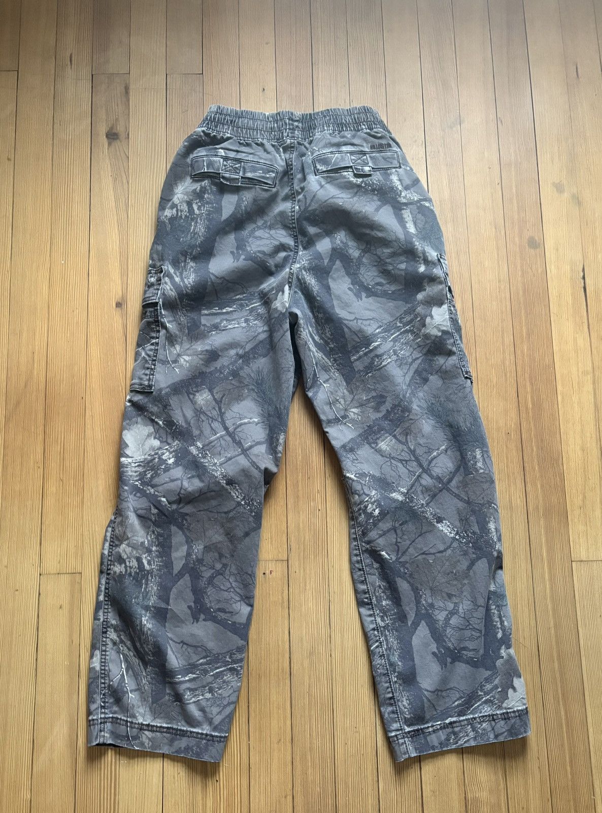 Other Hollister Camo Baggy Pangs Size XS Size US 32 / EU 48 - 3 Thumbnail