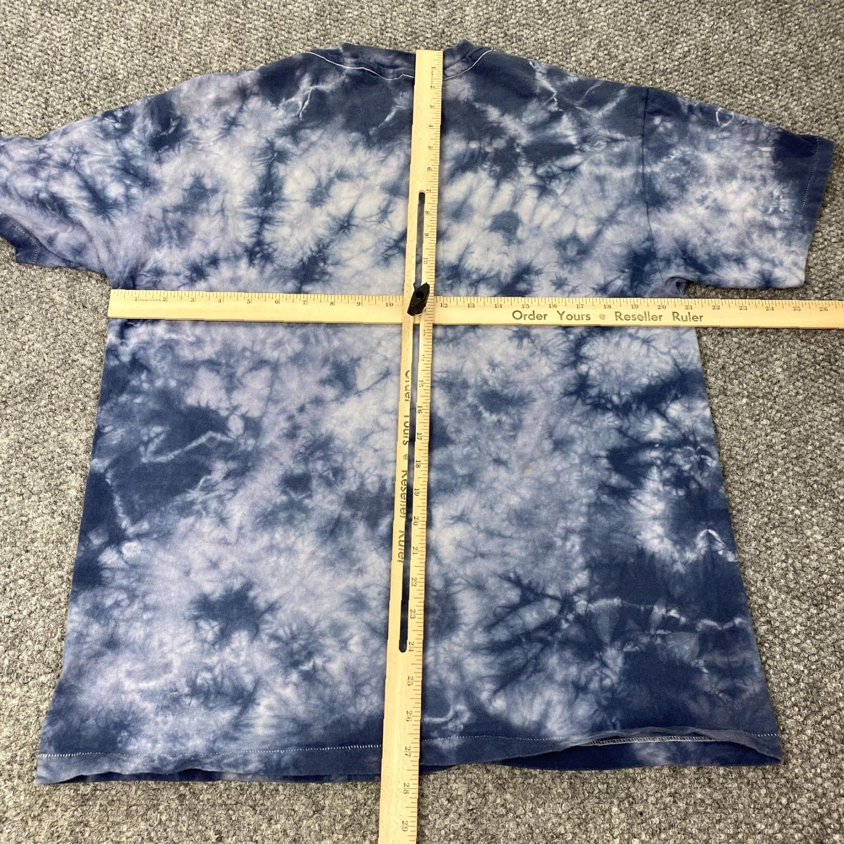 Hanes VINTAGE Hanes One World Shirt Mens Large Crew Neck Tie Dye 90s World Peace Graphic Print Short Sleeve Mens L Size US L / EU 52-54 / 3 - 6 Thumbnail