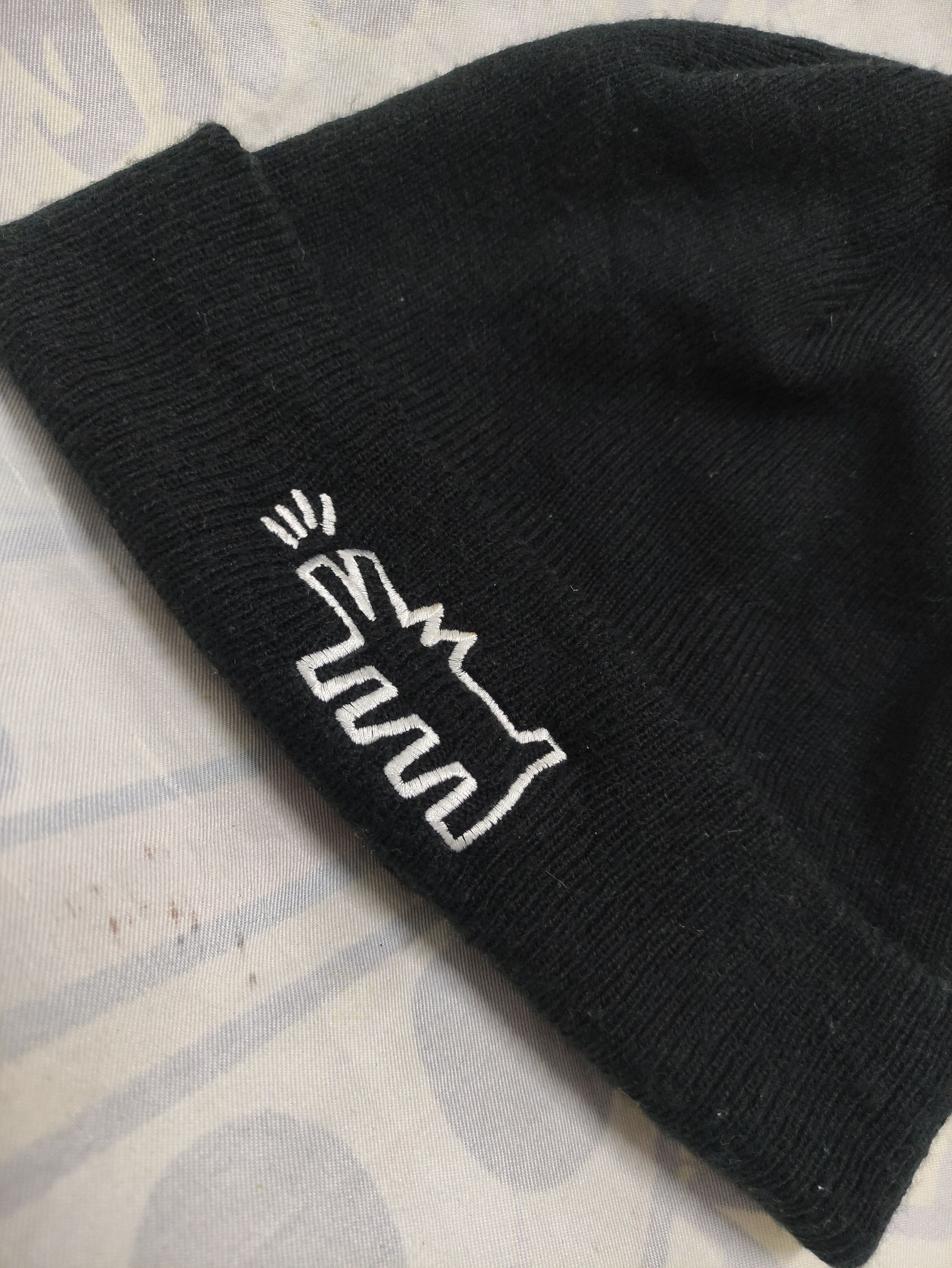 Keith Haring KEITH HARING X WEGO 25 ANNIVERSARY VINTAGE BEANIE Size ONE SIZE - 3 Thumbnail