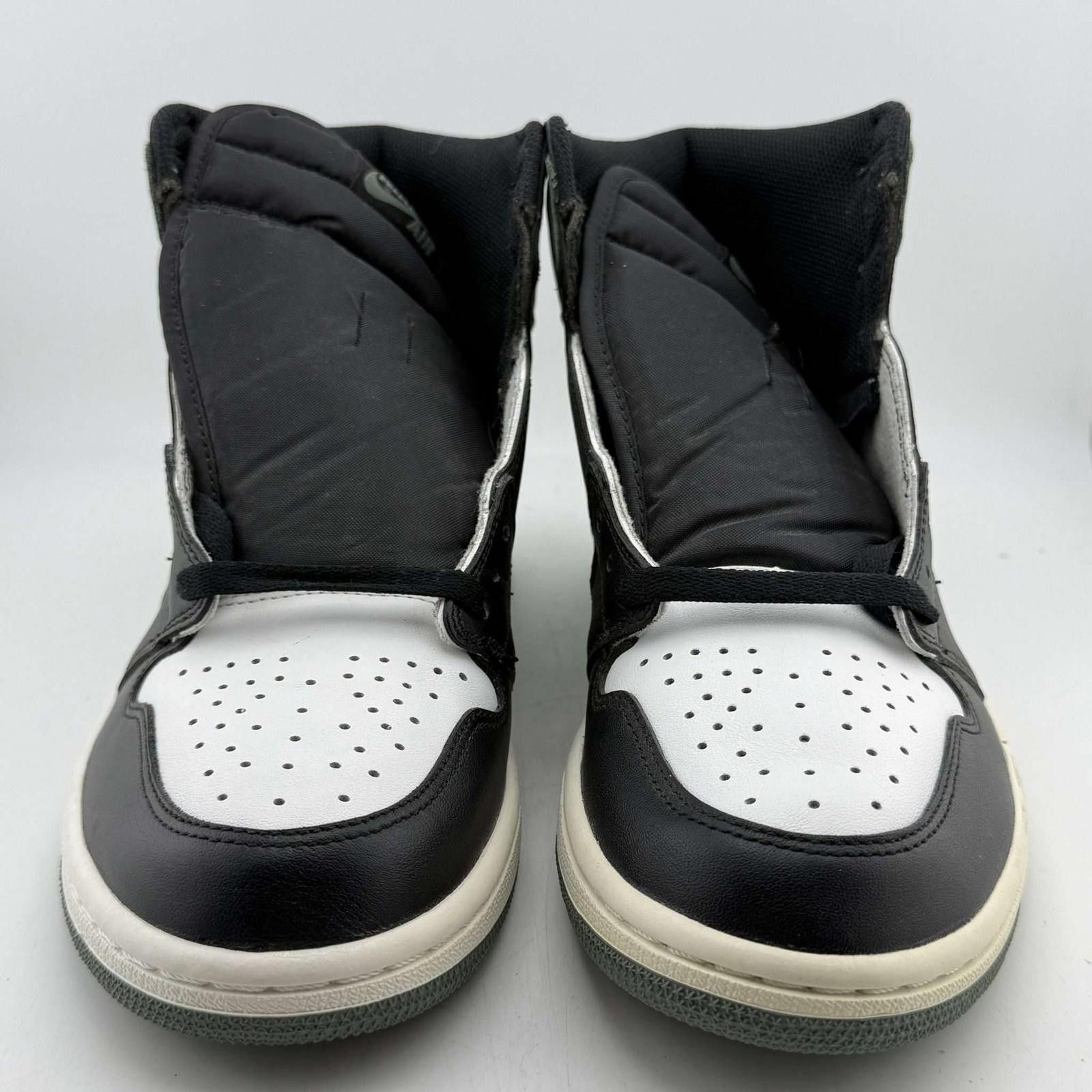 Jordan Brand Jordan 1 Clay Green US 9 New with Defects No Box 555088-135 Size US 9 / EU 42 - 3 Thumbnail