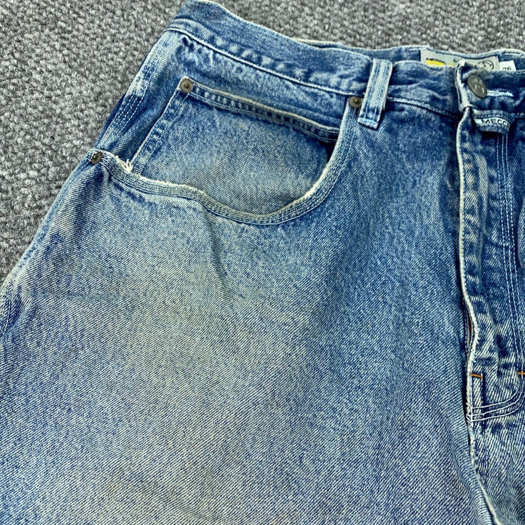 Vintage VINTAGE Mecca Jeans Mens Size 36 Denim Distressed Relaxed Fit 90s Grunge Retro Casual Size US 35 - 4 Thumbnail