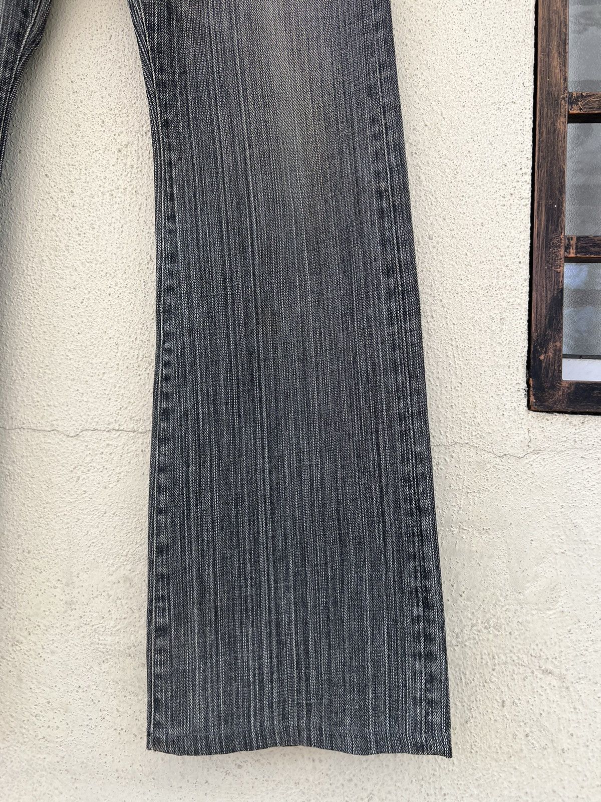 Paul Smith Vintage Paul Smith Red Ear Fade Black Denim Bootcut Jeans Size US 30 / EU 46 - 12 Thumbnail