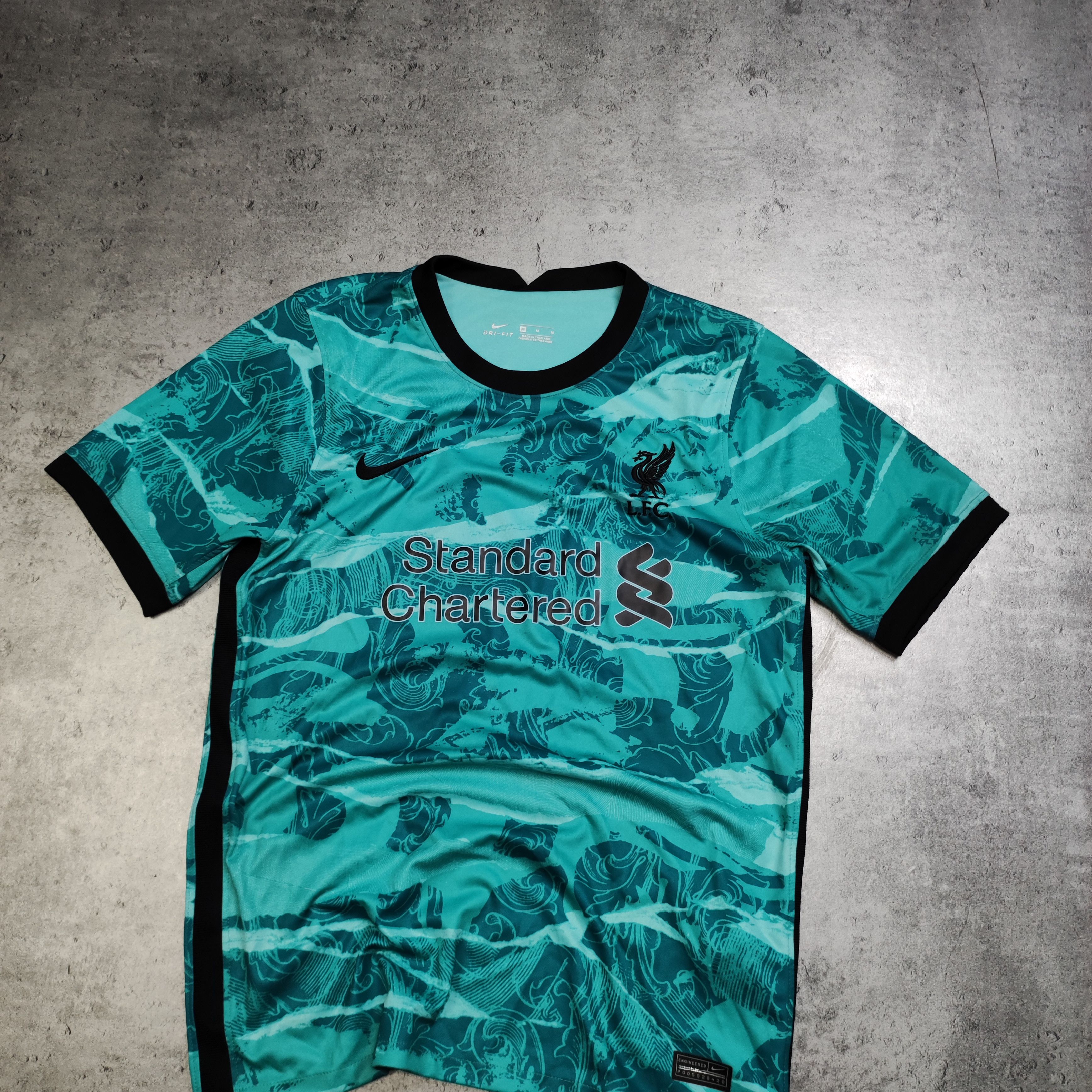 Other RARE Soccer Football Liverpool FC x Nike Limited Jersey Size US M / EU 48-50 / 2 - 2 Thumbnail