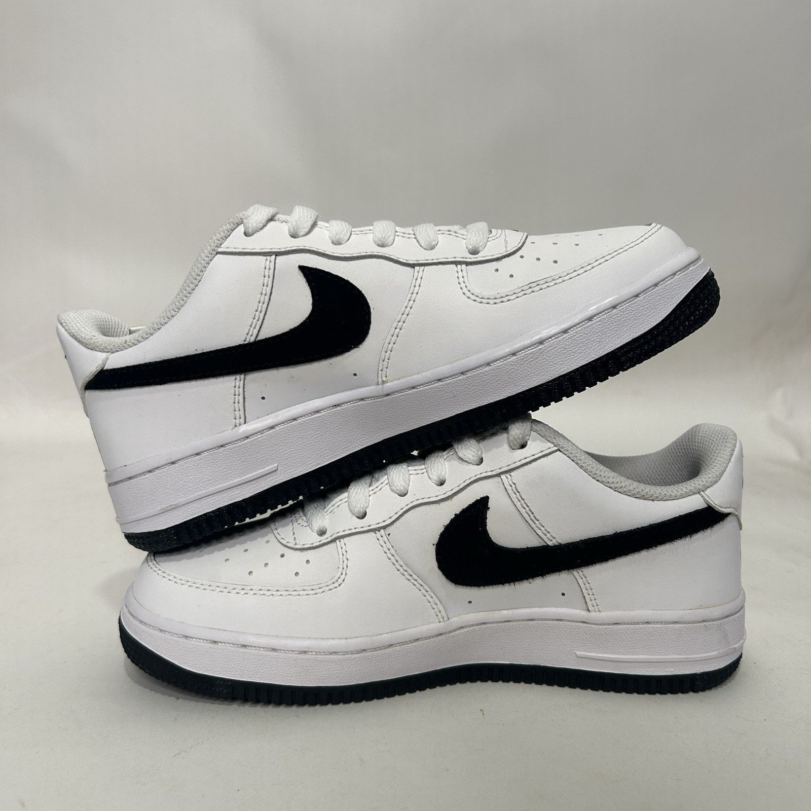 Nike Nike Air Force 1 Low GS “White Black” Size US 7 / IT 37 - 3 Thumbnail