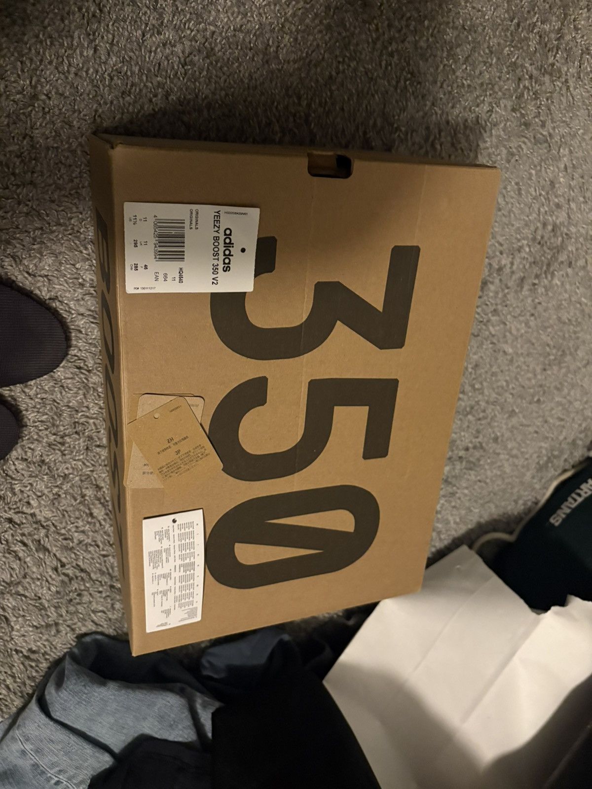Yeezy Yeezy Boost 350 V2 onyx color way Size US 11 / EU 44 - 2 Thumbnail