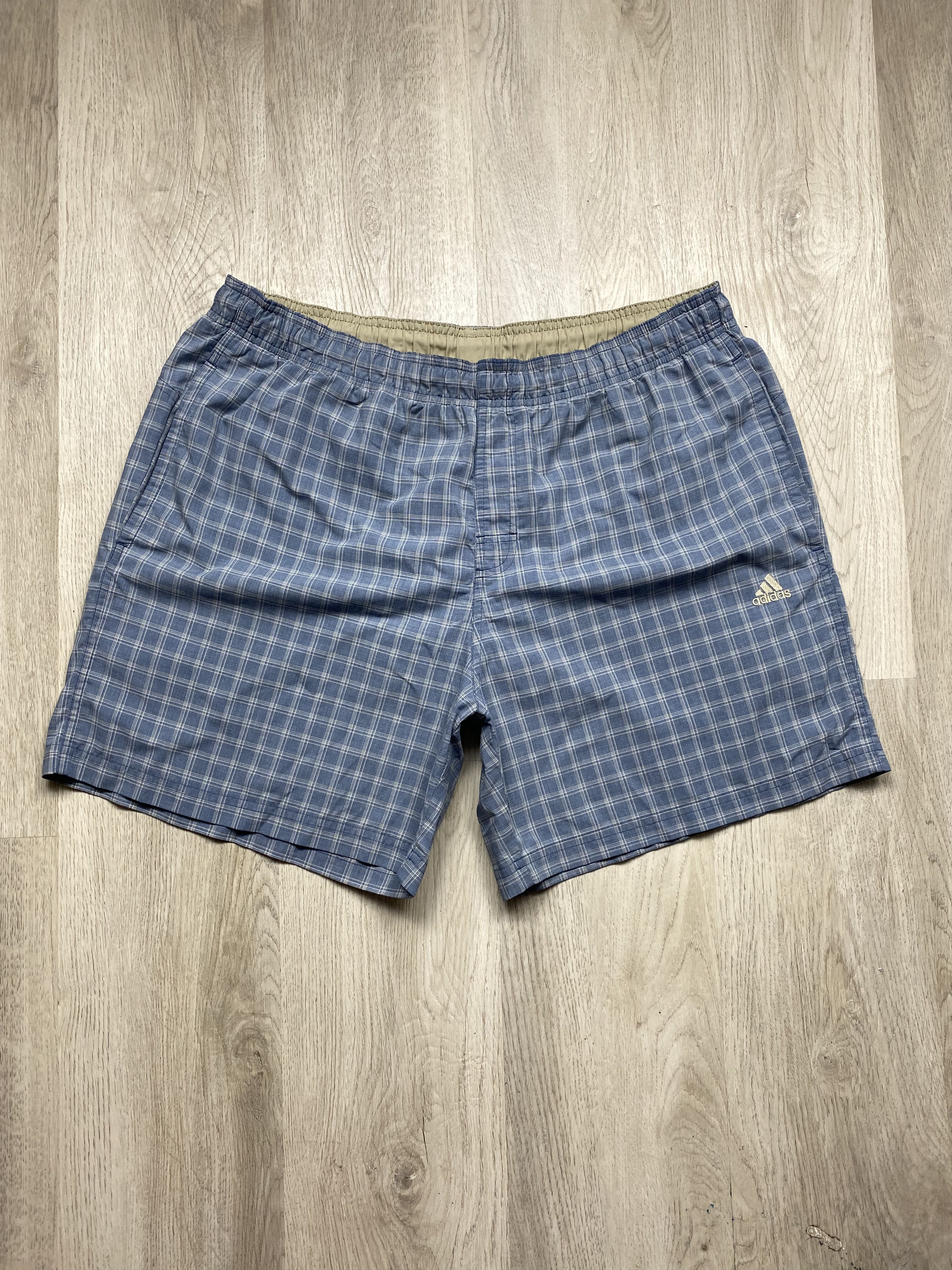 Adidas Adidas Vintage Nylon Shorts Y2K Size US 36 / EU 52 - 1 Thumbnail