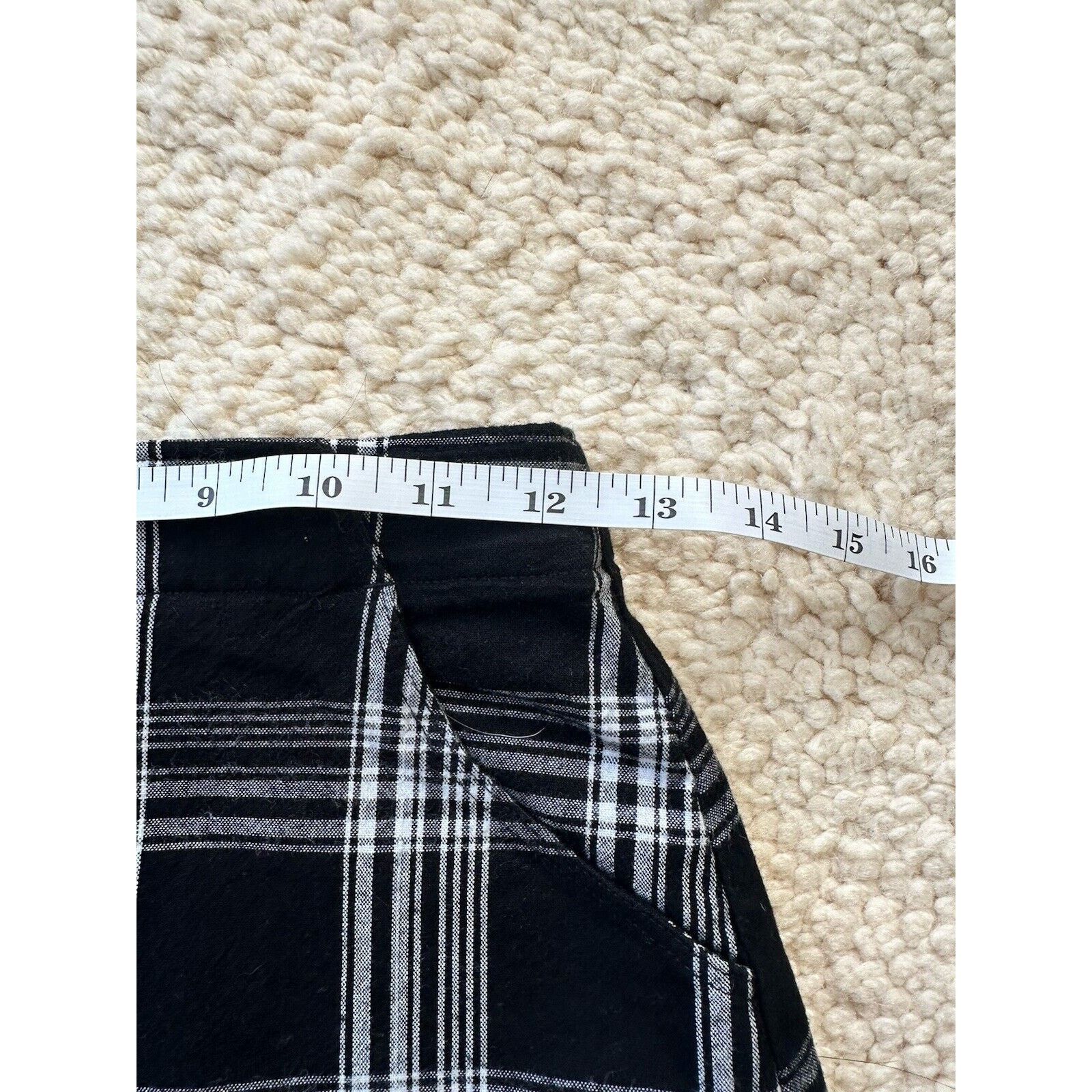 Hollister Hollister Ultra High Rise Black White Plaid Mini Skirt Sz XS Size 26" / US 2 / IT 38 - 13 Thumbnail