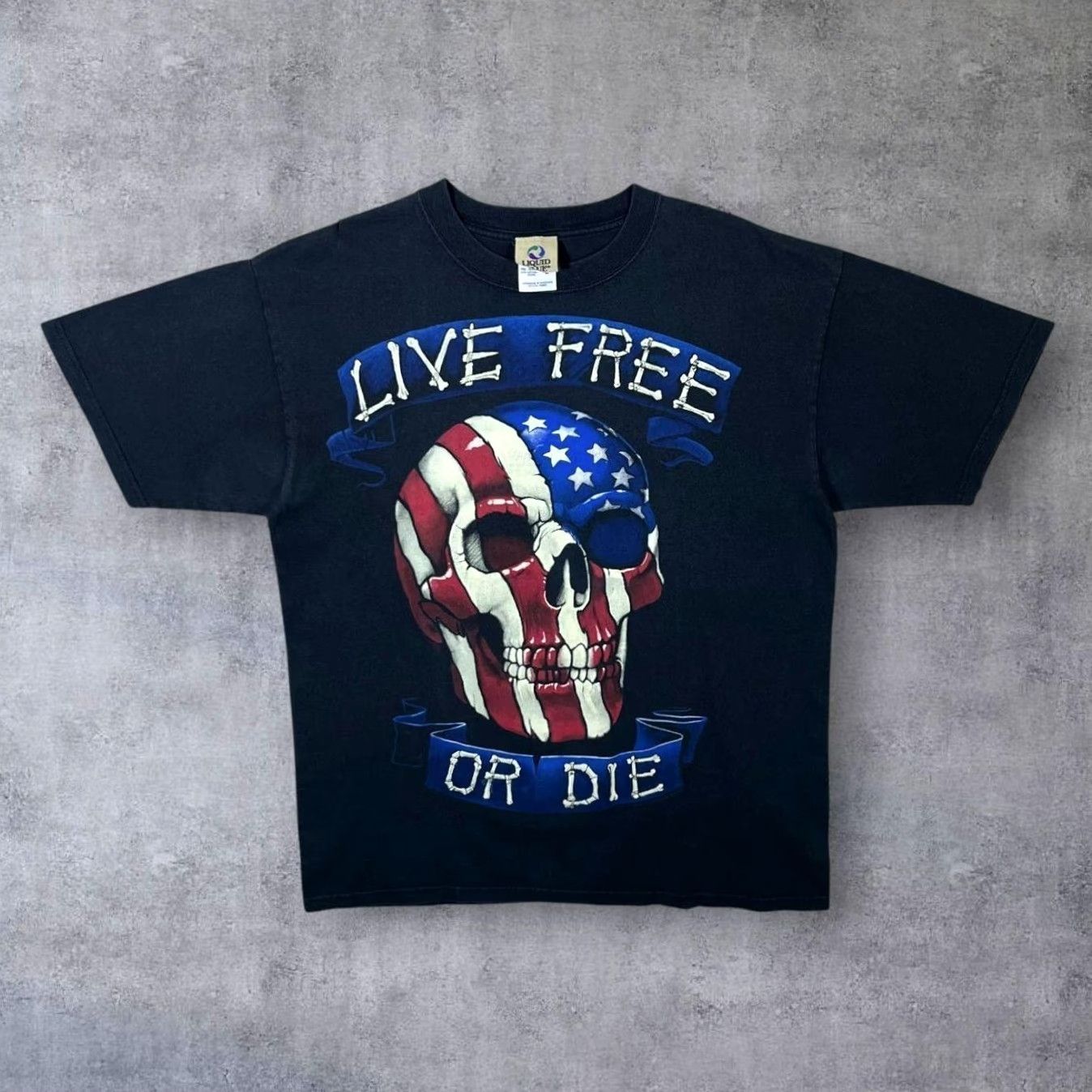 Liquid Blue VINTAGE Liquid Blue Live Free Or Die Graphic Skull USA Black T-Shirt L Men Regular Blonde? Size US L / EU 52-54 / 3 - 2 Thumbnail