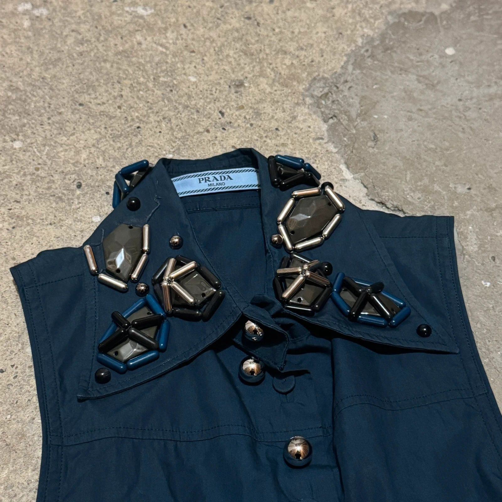 Prada F/W 2012 Prada sleeveless shirt with jeweled embellishments Size S / US 4 / IT 40 - 7 Thumbnail