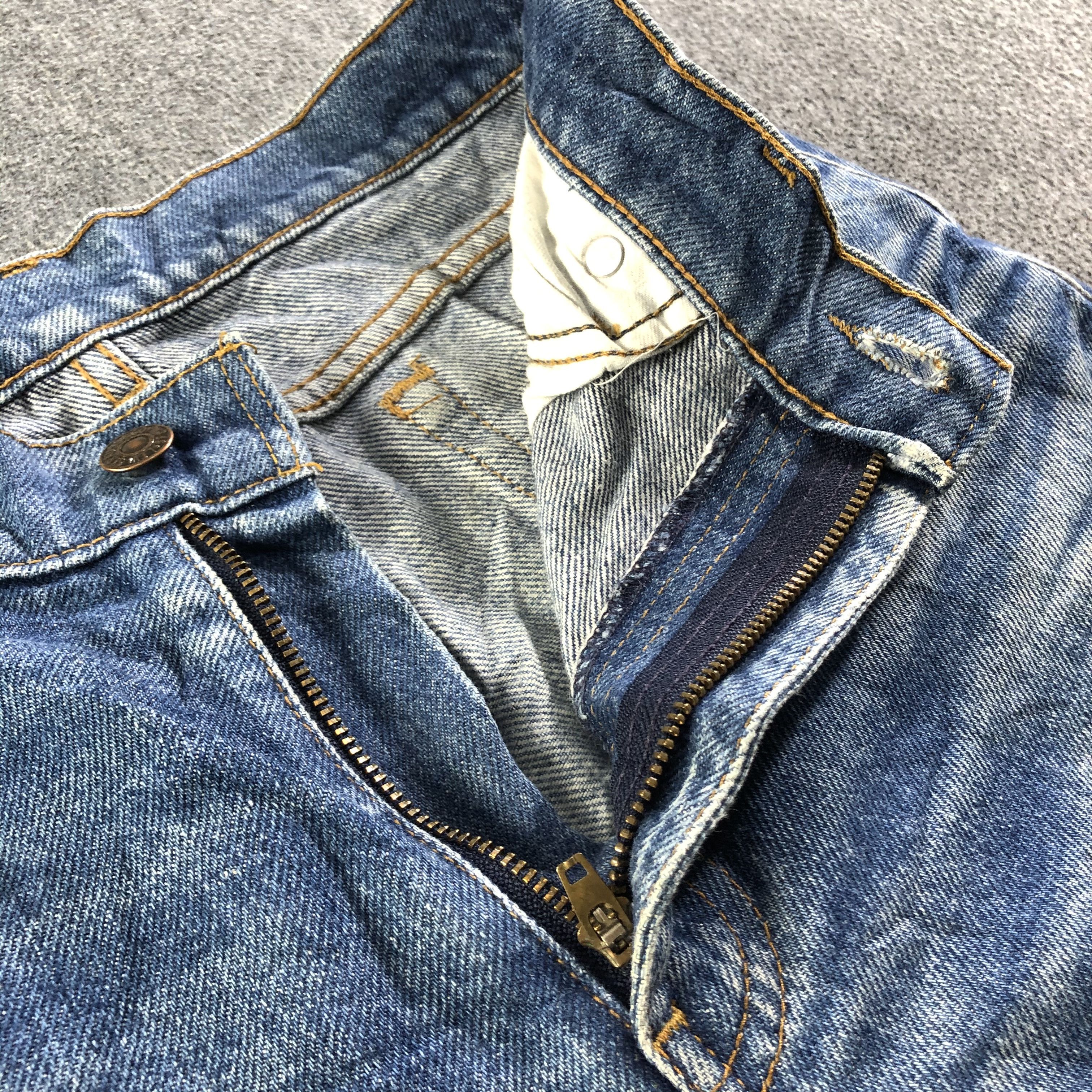 Levi's Vintage Blue Wash Levis 505 Jeans-J3859 Size US 28 / EU 44 - 8 Thumbnail