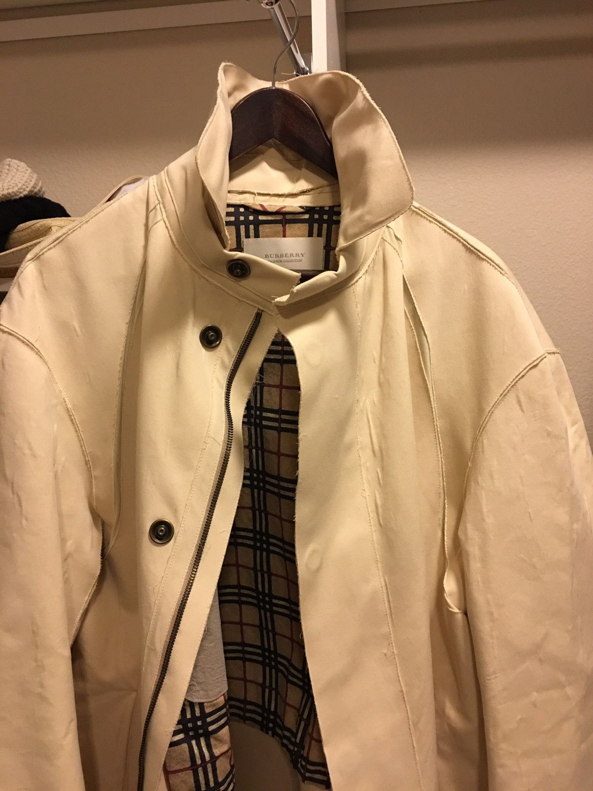 Burberry Prorsum Burberry Prorsum Raincoat with detachable hood Size US L / EU 52-54 / 3 - 1 Thumbnail