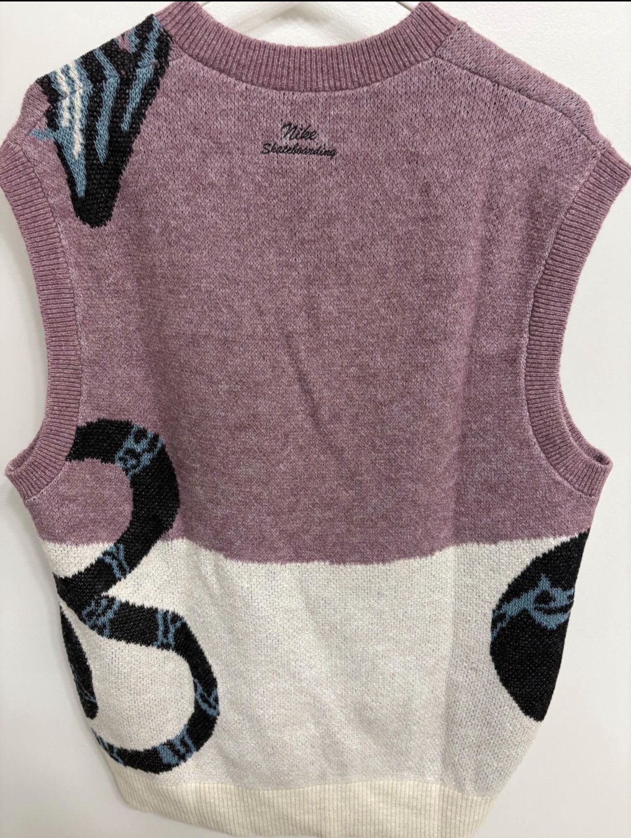 Nike SB Nike SB Skateboarding Snake Knit SweaterVest M Plum Dust NEW Size US M / EU 48-50 / 2 - 5 Thumbnail