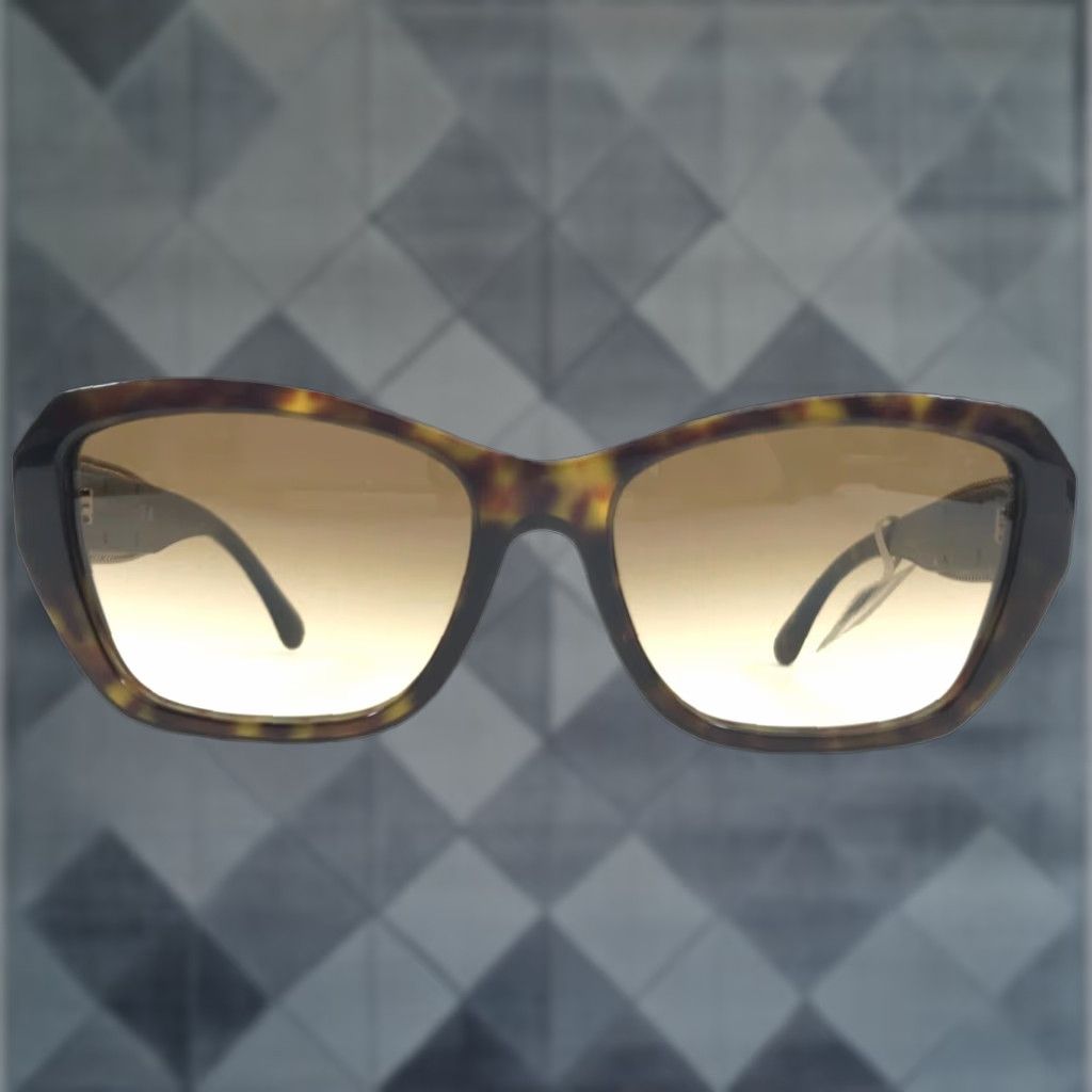 VINTAGE Chanel Cat Eye Sunglasses 5516-A Women Tortoise Shell