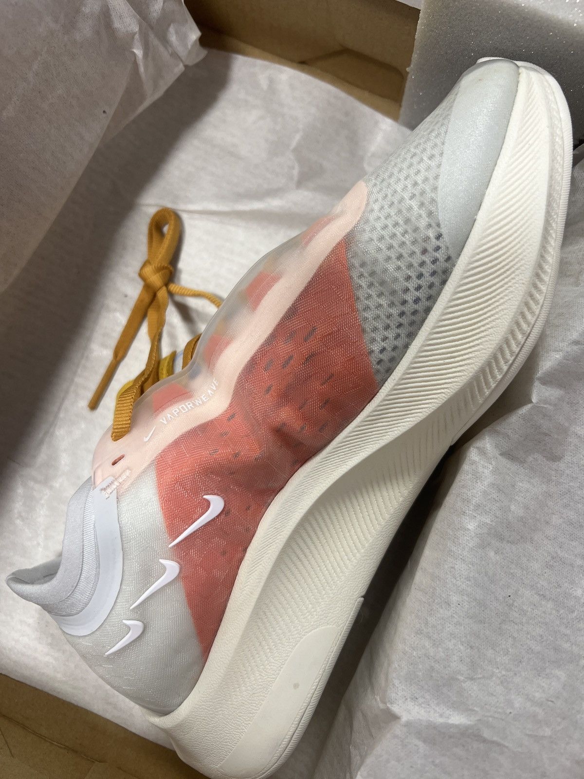 Nike Nike Zoom Fly 3 Photon Dust Size US 5 / IT 35 - 6 Thumbnail