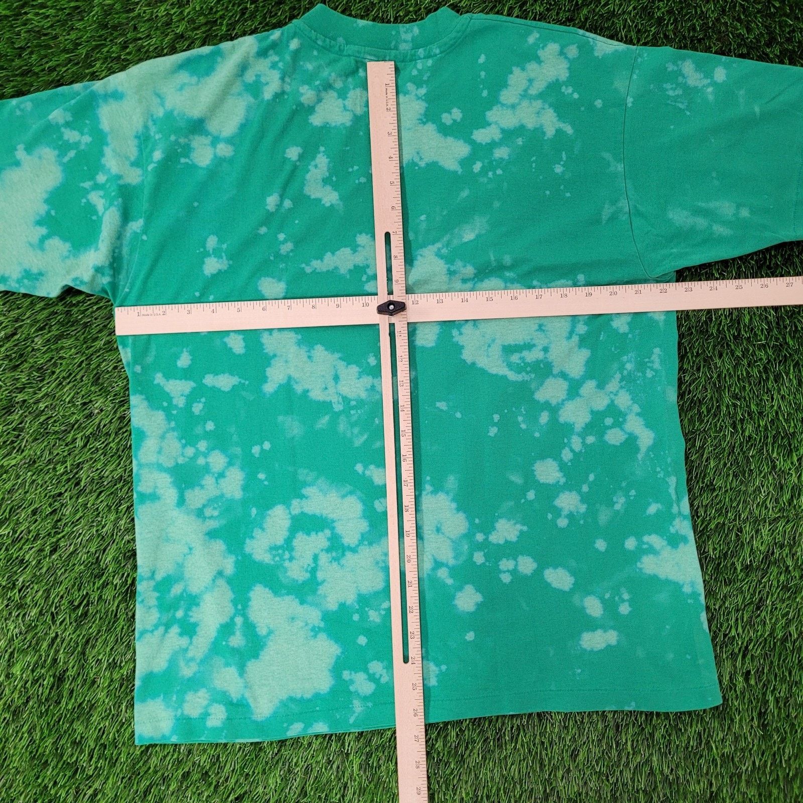 Hanes VTG Bull Worldwide-Information-Systems Shirt L/XL 23x26 USA Size US XL / EU 56 / 4 - 9 Thumbnail