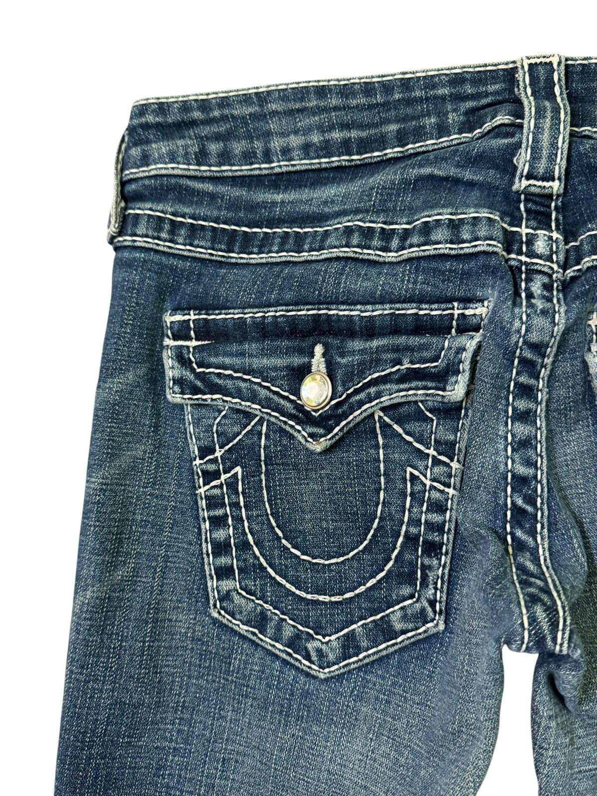 True Religion Flared TRUE RELIGION with White Stitching Low Rise jeans Size 28" / US 6 / IT 42 - 14 Thumbnail