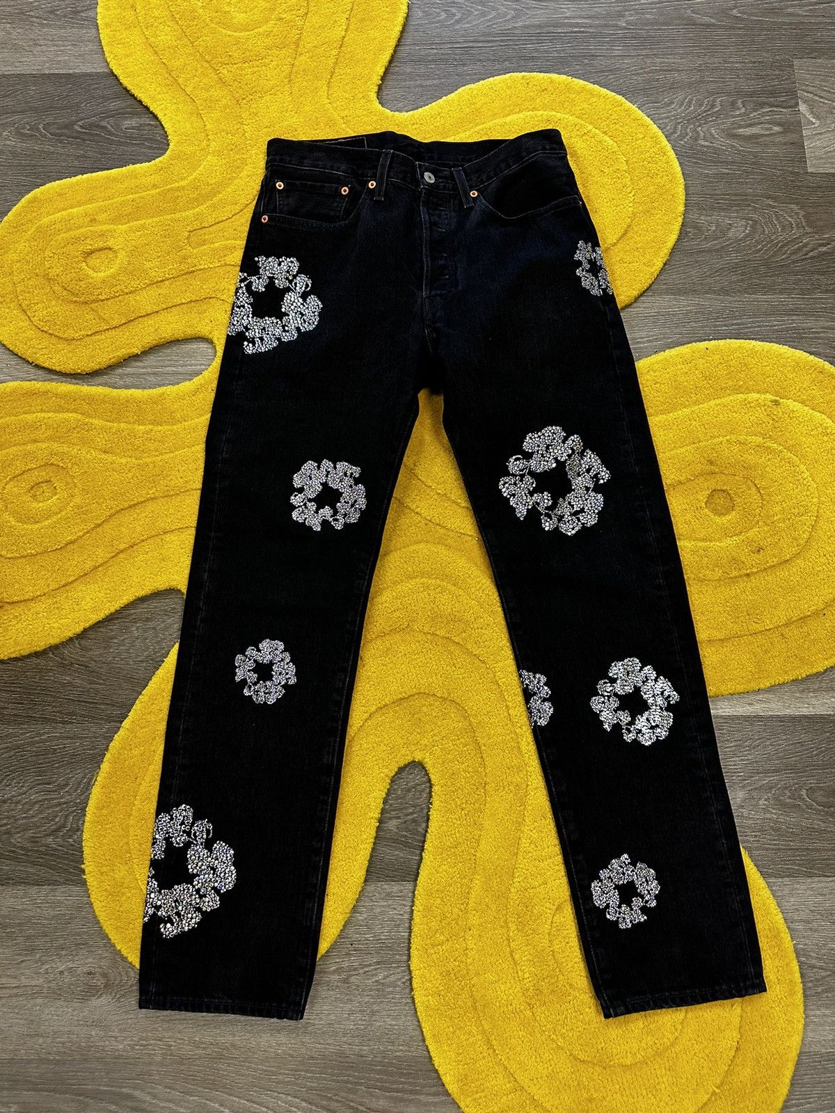 DENIM TEARS Denim Tears Levi’s Cotton Wreath Swarovski 501 Jeans Size US 32 / EU 48 - 1 Thumbnail