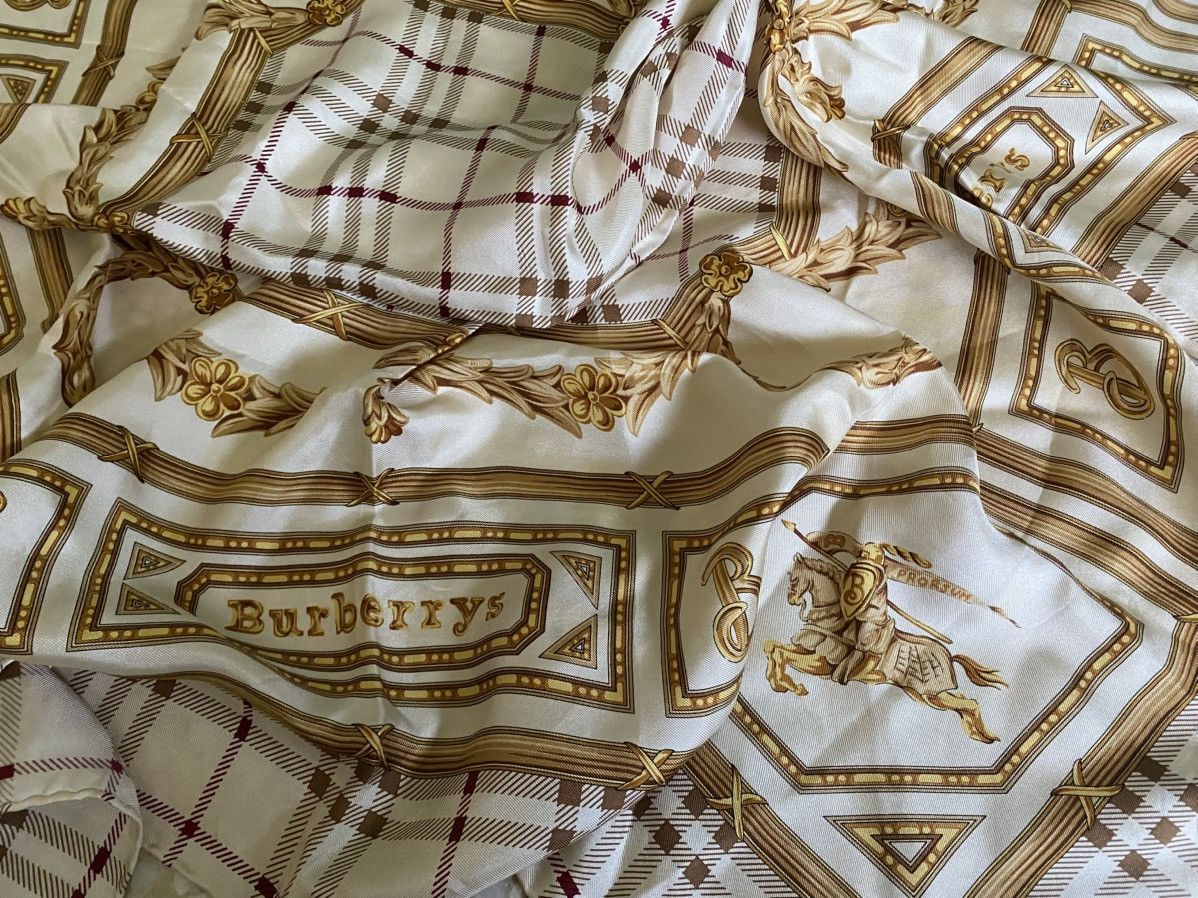 Burberry Vintage Burberrys silk scarf Size ONE SIZE - 1 Thumbnail