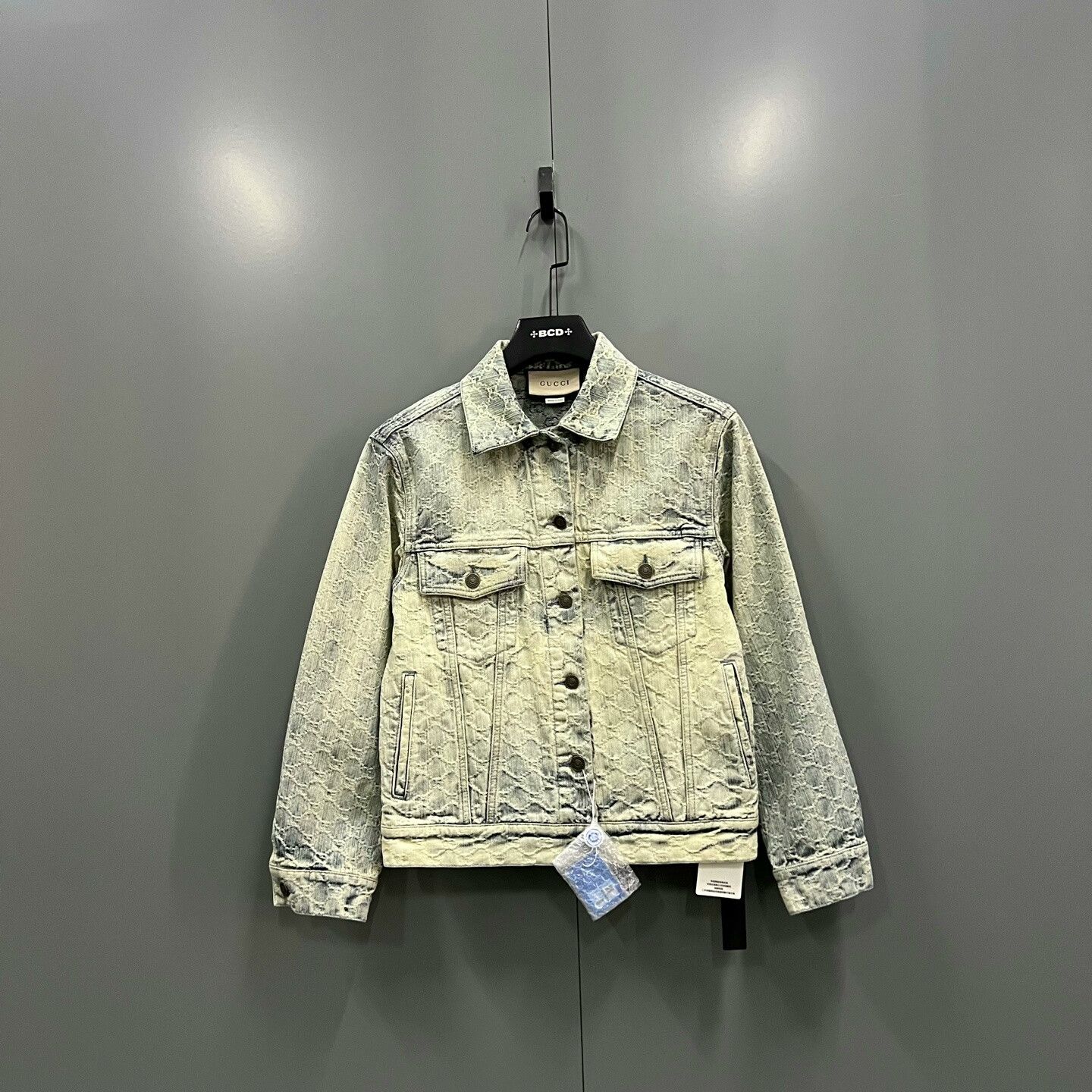 Gucci distressed gucci gg denim jacket 36 Size US S / EU 44-46 / 1 - 1 Thumbnail