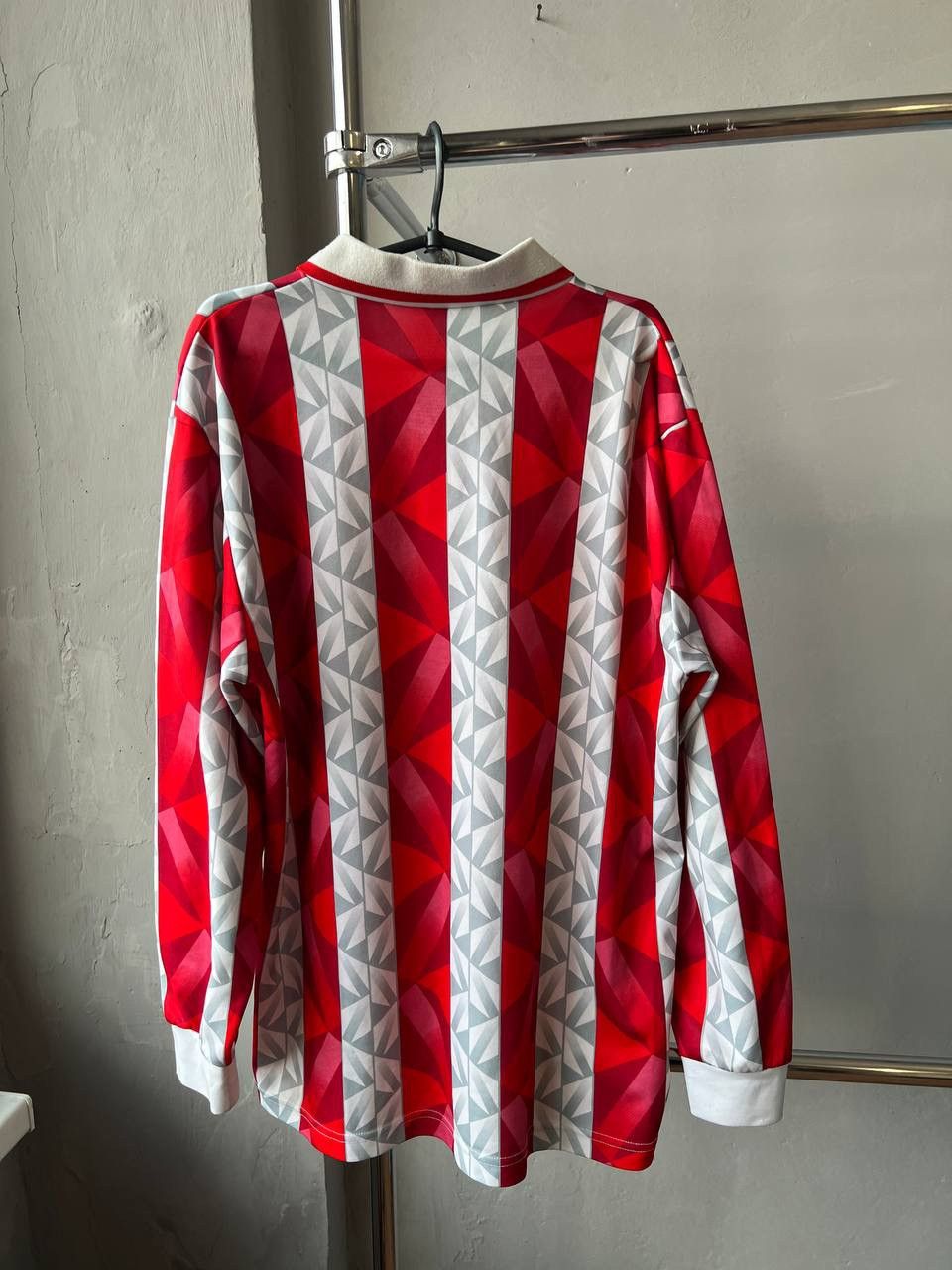 Lotto Sport 90’S LOTTO SPORT TEMPLATE RED ICONIC SOCCER FOOTBALL JERSEY Size US L / EU 52-54 / 3 - 13 Thumbnail