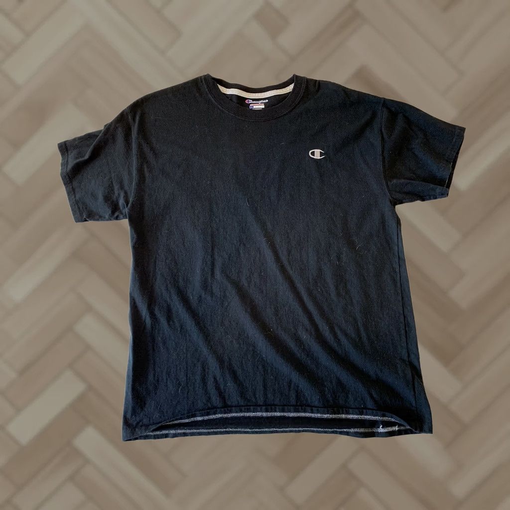 Champion Champion T-Shirt Men’s Size L Black Short Sleeve Crewneck Solid Shirt Size US L / EU 52-54 / 3 - 1 Thumbnail