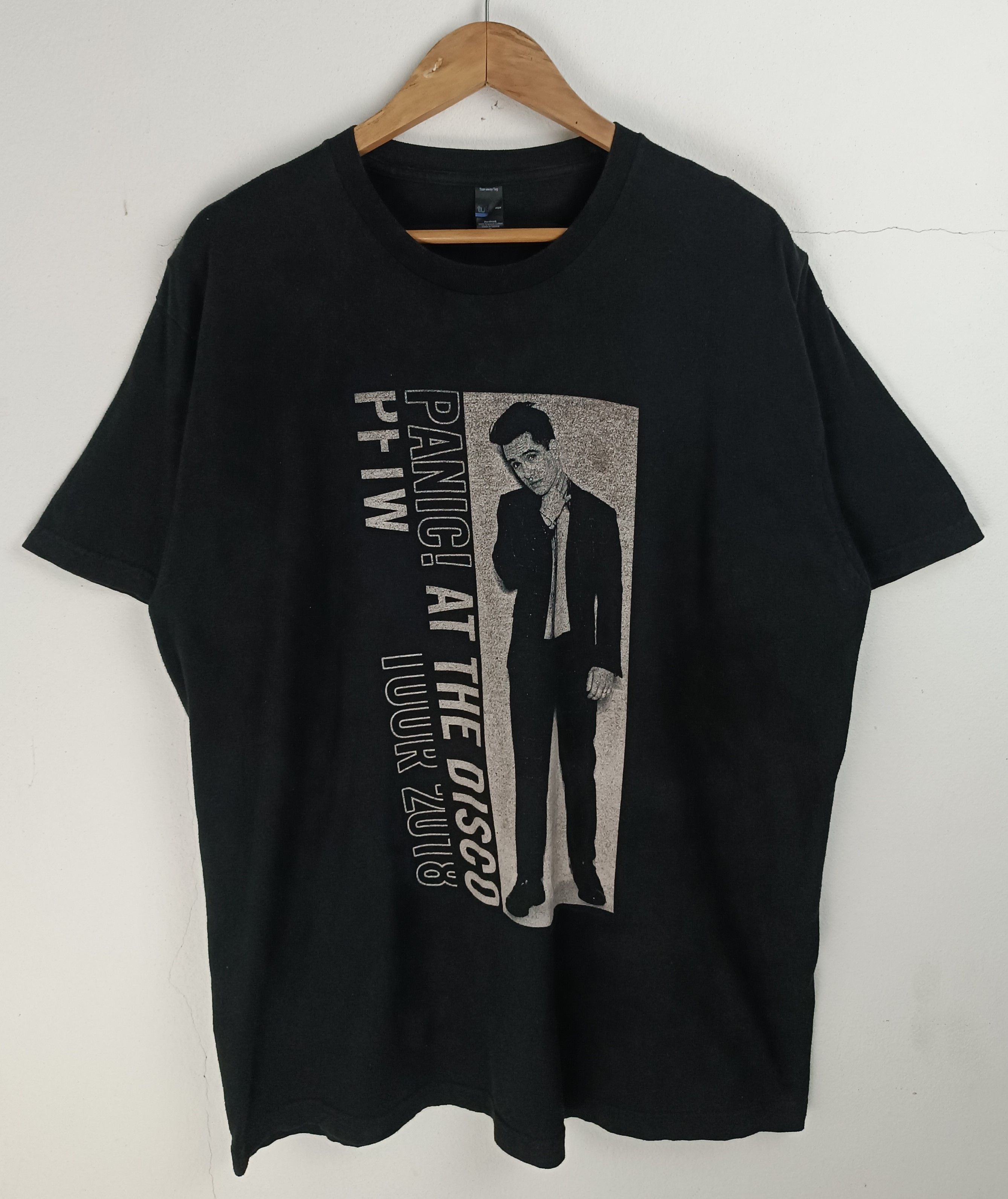 Band Tees VINTAGE '18 PANIC AT THE DISCO TOUR TEE mcr paramore fob Size US XL / EU 56 / 4 - 3 Thumbnail
