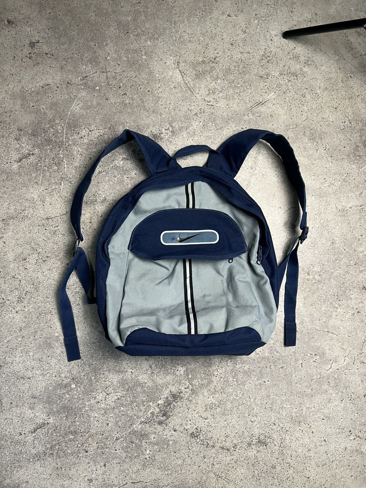 Nike Nike Vintage Y2k Bag Pack Size ONE SIZE - 1 Thumbnail