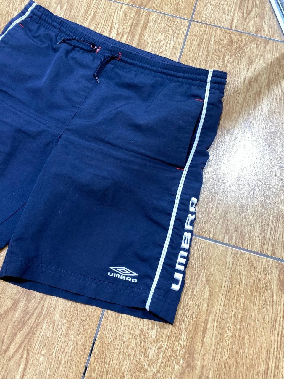 Umbro Vintage Umbro Nylon Shorts big logo Size US 32 / EU 48 - 14 Thumbnail