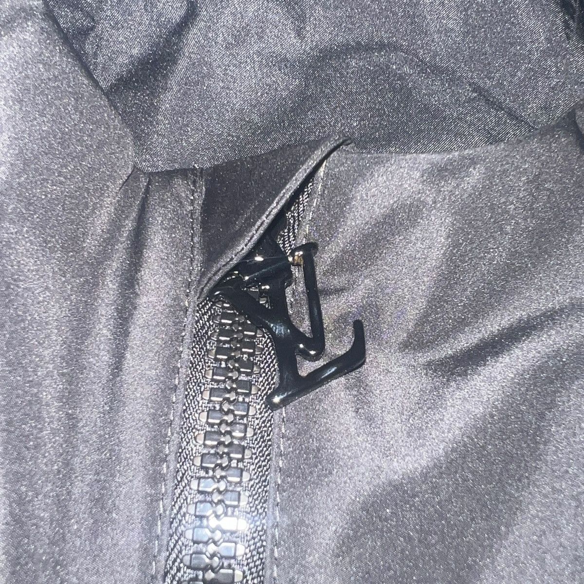 Louis Vuitton LOUIS VUITTON 2023AW Graphic Layered Monogram Nylon Jacket Size US L / EU 52-54 / 3 - 4 Thumbnail