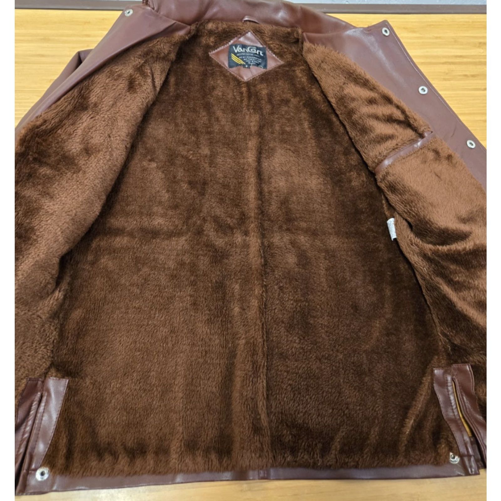 Vintage VINTAGE VanCort Men’s Jacket S Brown Faux Leather Button Up Jacket Mens Small Brown Faux Leather Button Up Size US S / EU 44-46 / 1 - 6 Thumbnail