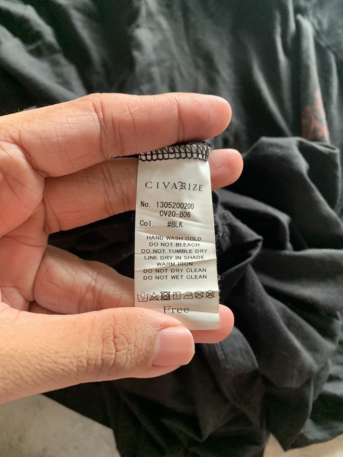 20471120 × CIVARIZE × Japanese Brand civarize archives roses snake oversize baggy long sleeve Size US XXL / EU 58 / 5 - 10 Thumbnail