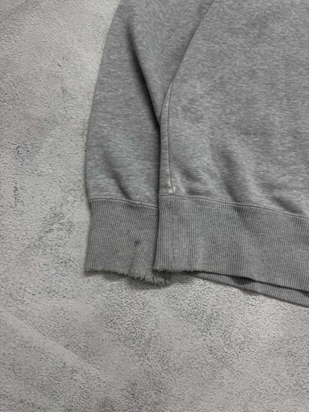 Nike Vintage Y2k Nike 🤍 Mini Logo Sweatshirt 00’s Size US M / EU 48-50 / 2 - 5 Thumbnail