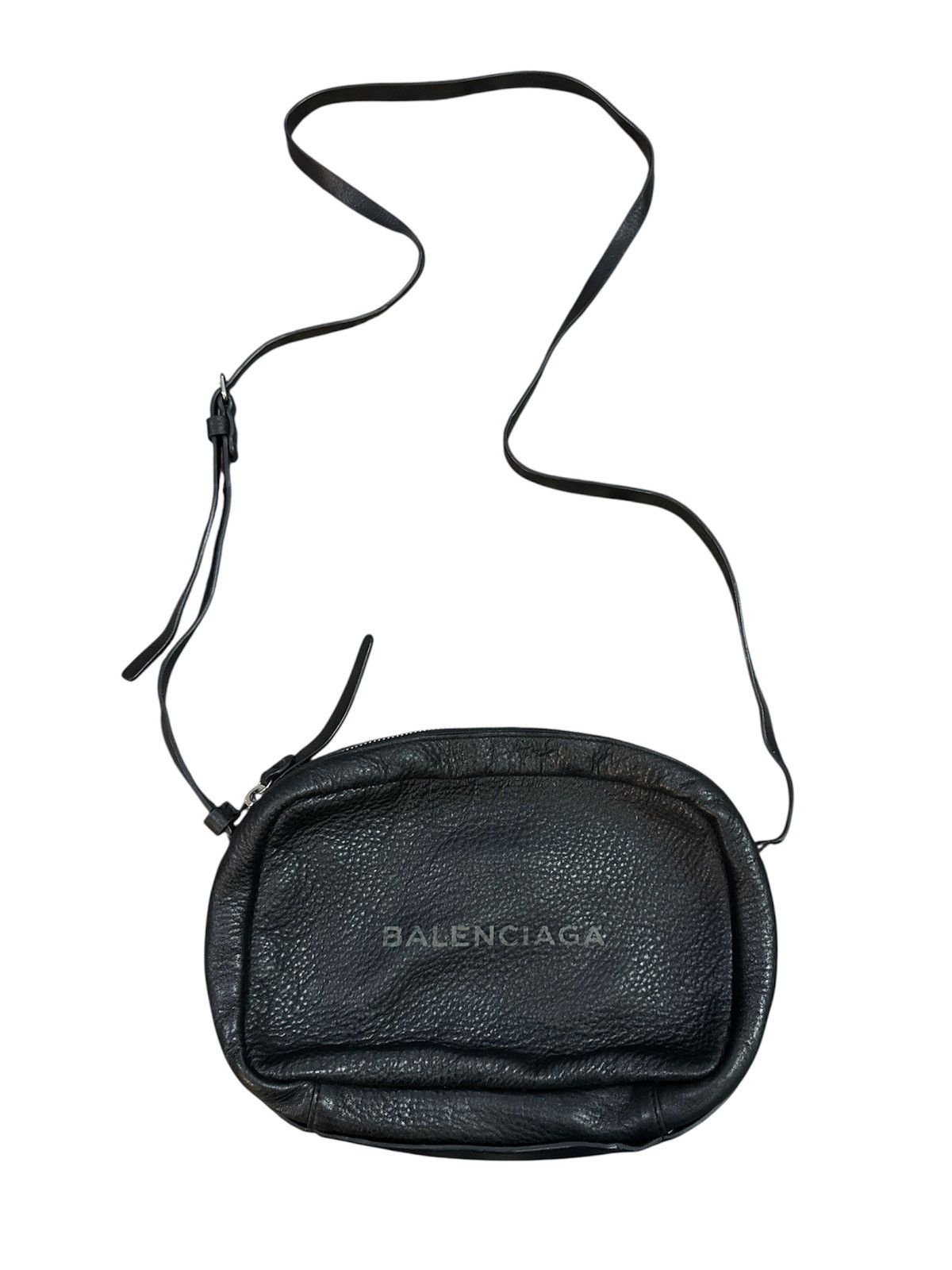 Balenciaga Balenciaga everyday camera bag fully leather sling Size ONE SIZE - 3 Thumbnail